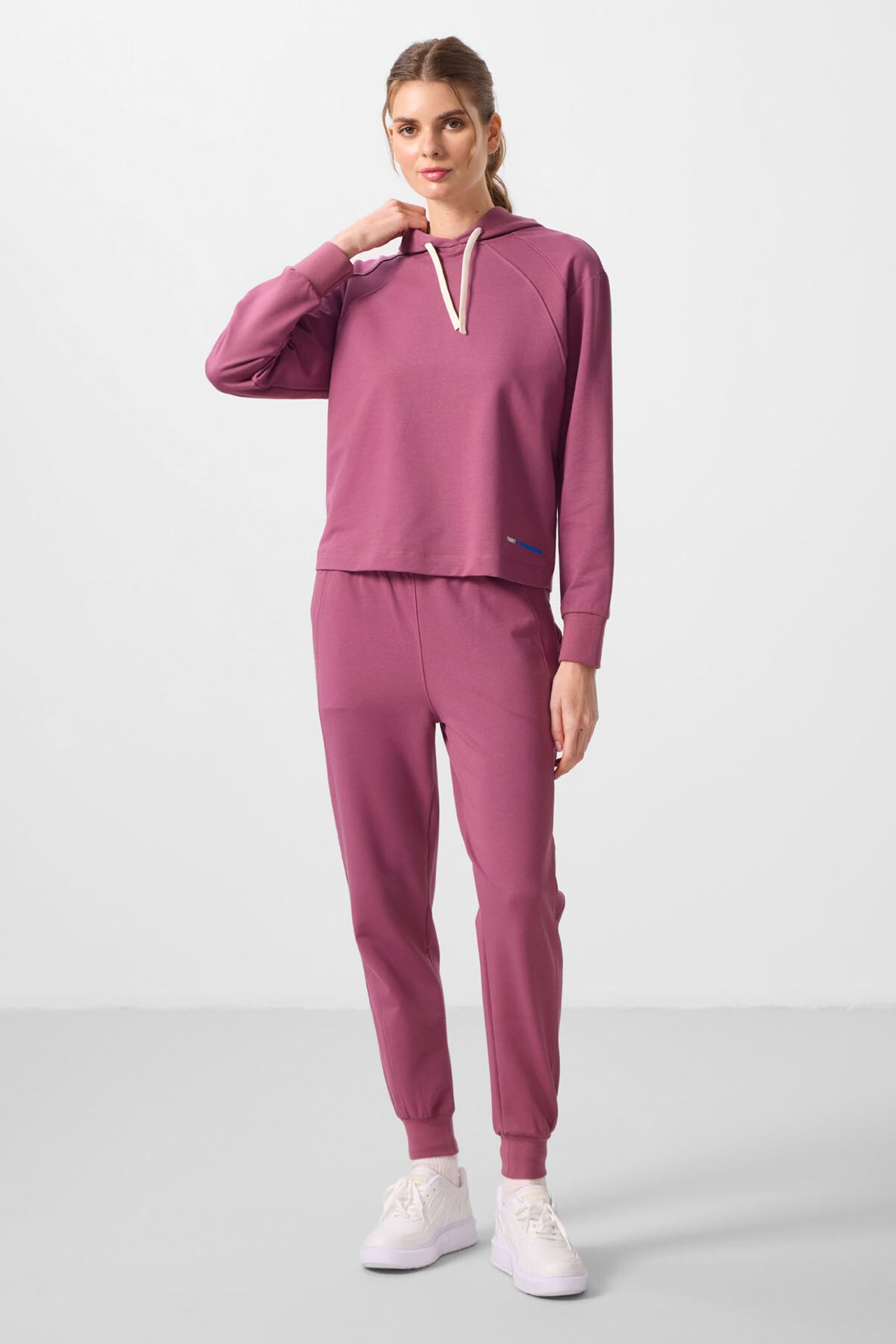 TOMMY Oversized Hooded Sweatshirt And Pants Set 4