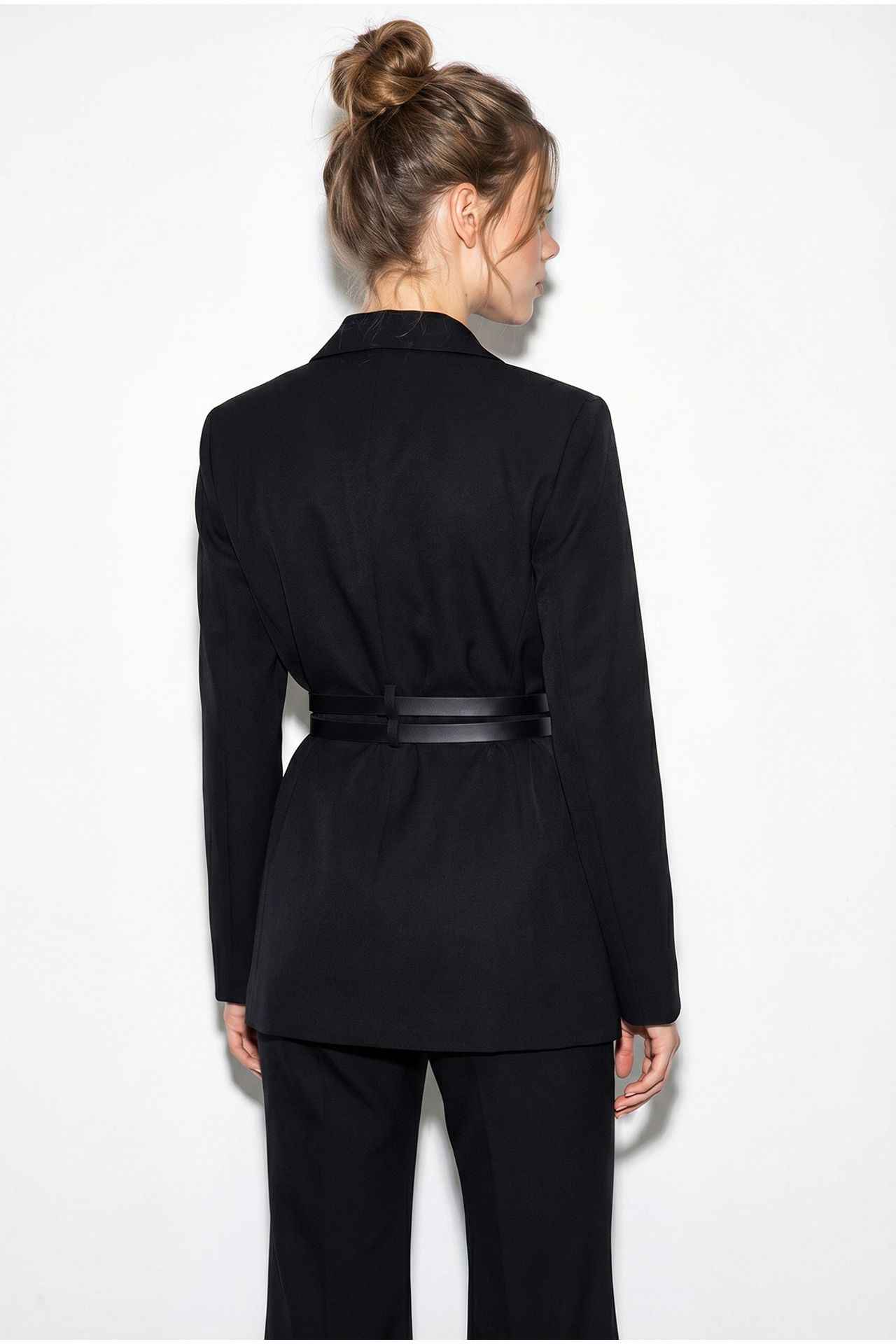 LUCCI Long Crepe Blazer With Patch Detail