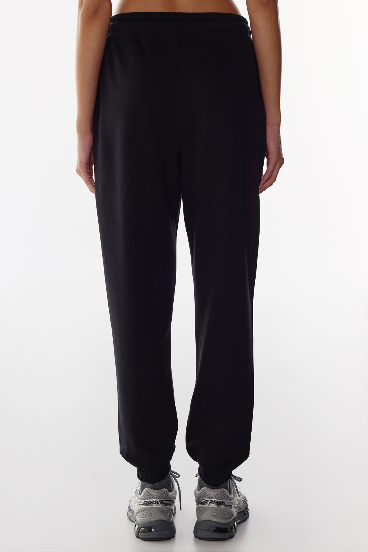 PENTI High Waist Elastic Cuffed Sweatpants 3