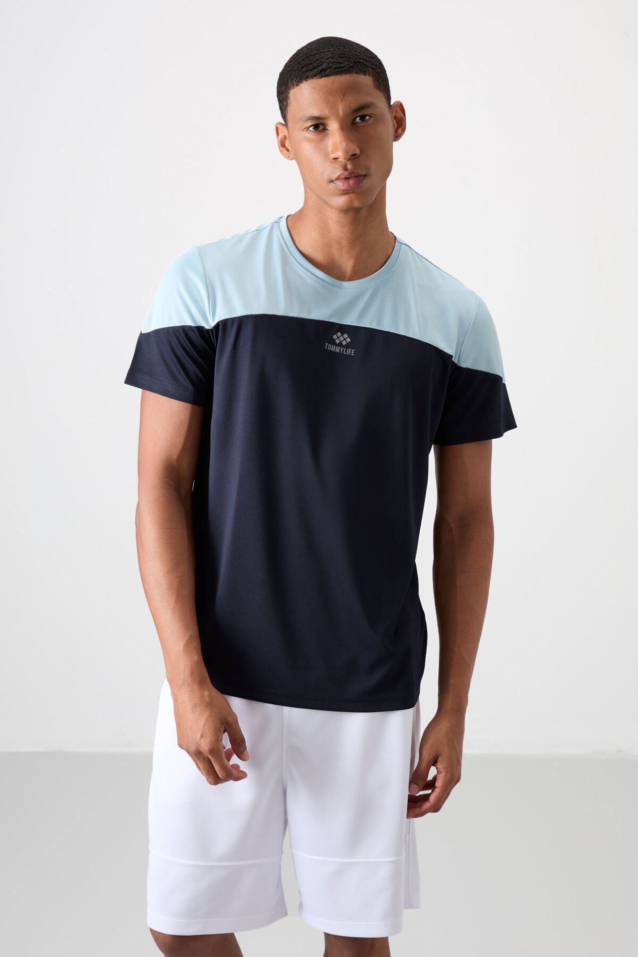 TOMMY Men's Colour-Blocked Crew Neck T-Shirt 4