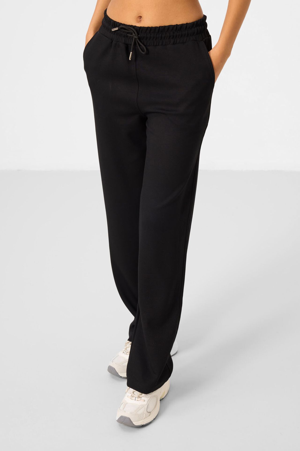 TOMMY Oversized Hooded Sweatshirt And Wide-Leg Pants Set 6