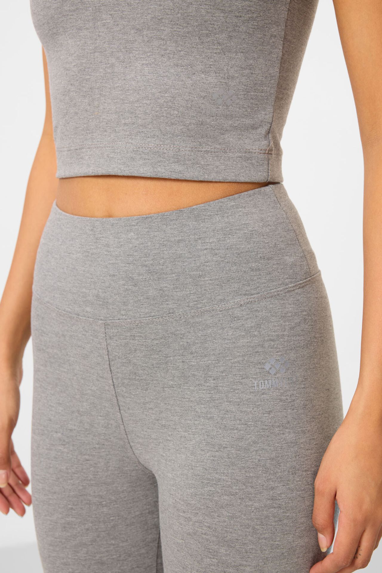 TOMMY Sleeveless Cotton Blend Active Set 6