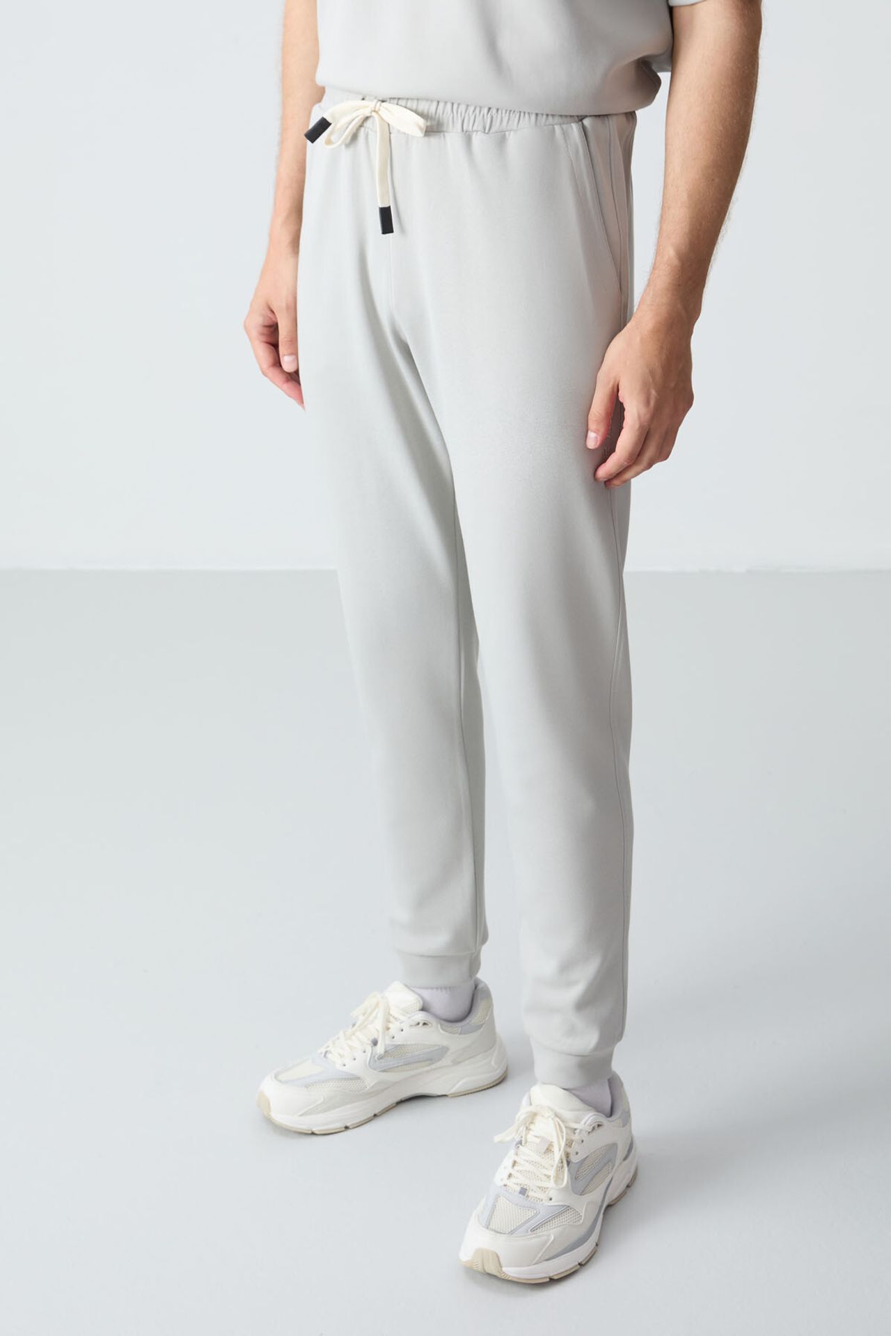 TOMMY Men's Oversized T-shirt And Pants Set 3