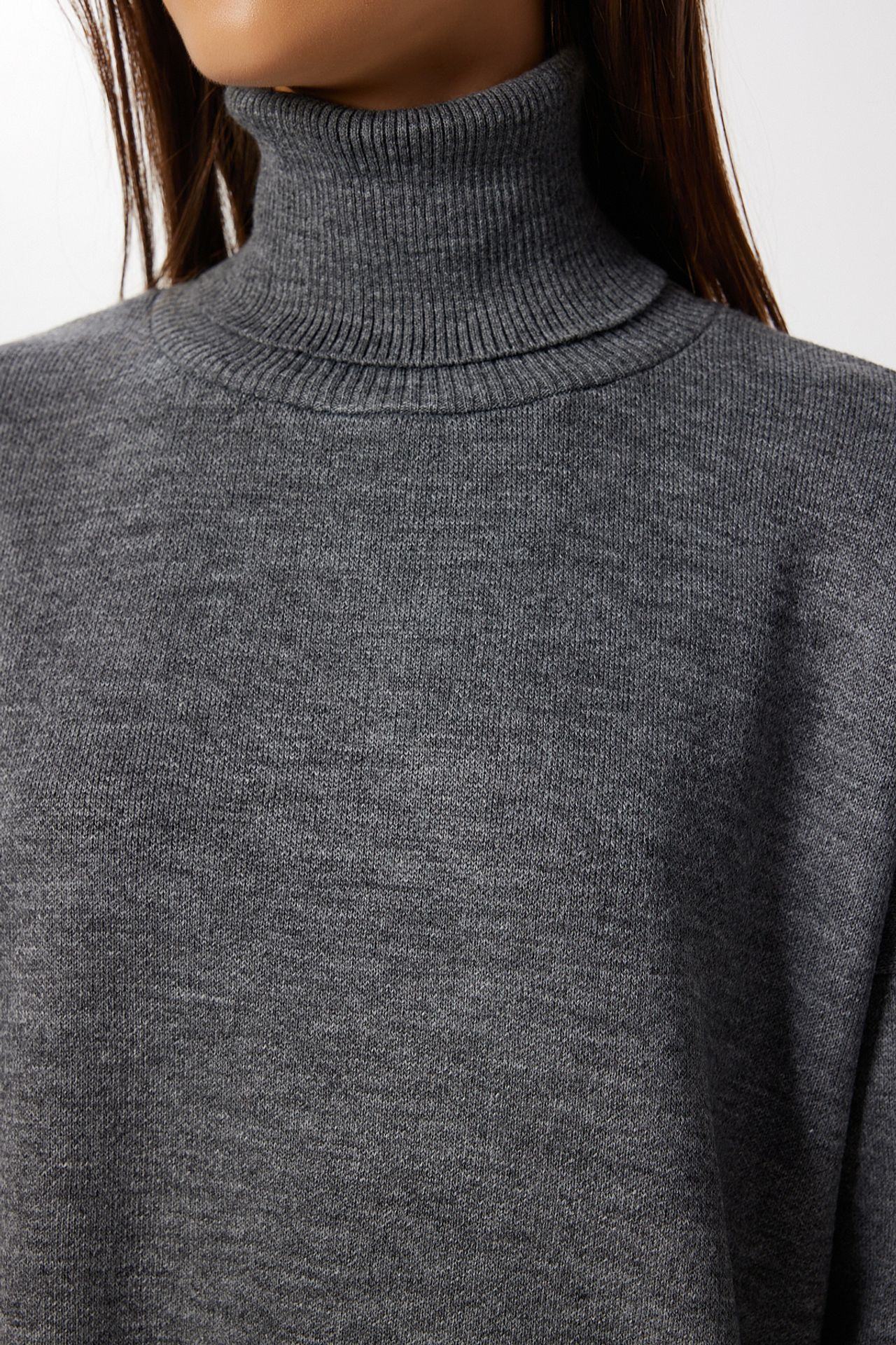 ISTANBUL Textured Oversized Turtleneck Sweater 5