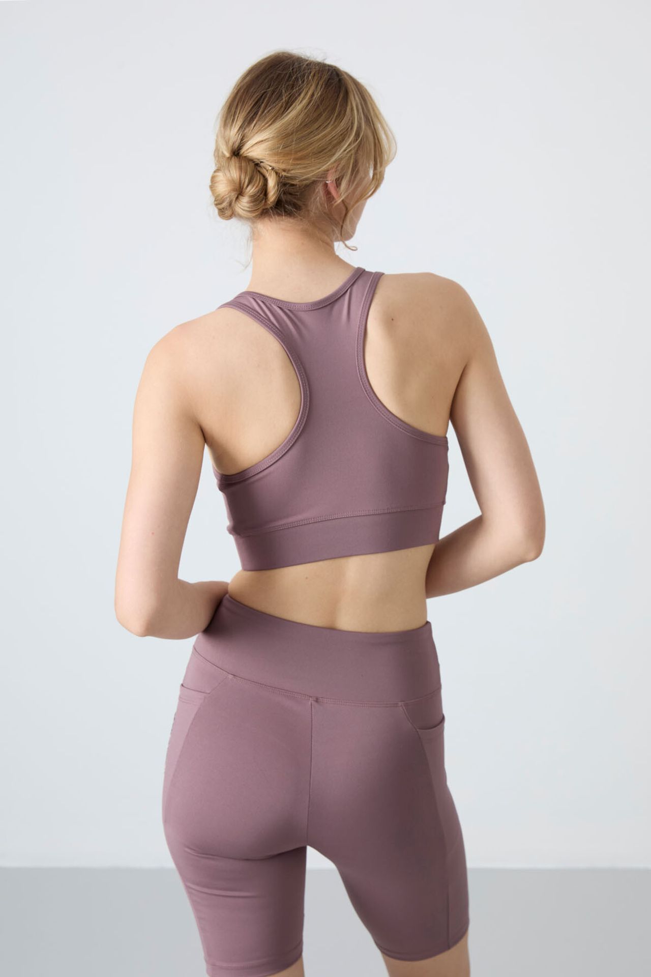 TOMMY Sleeveless Cropped Fitted Sports Top 6