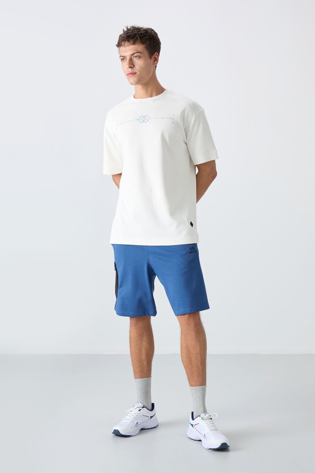 TOMMY Oversized Printed Crew Neck T-Shirt 2