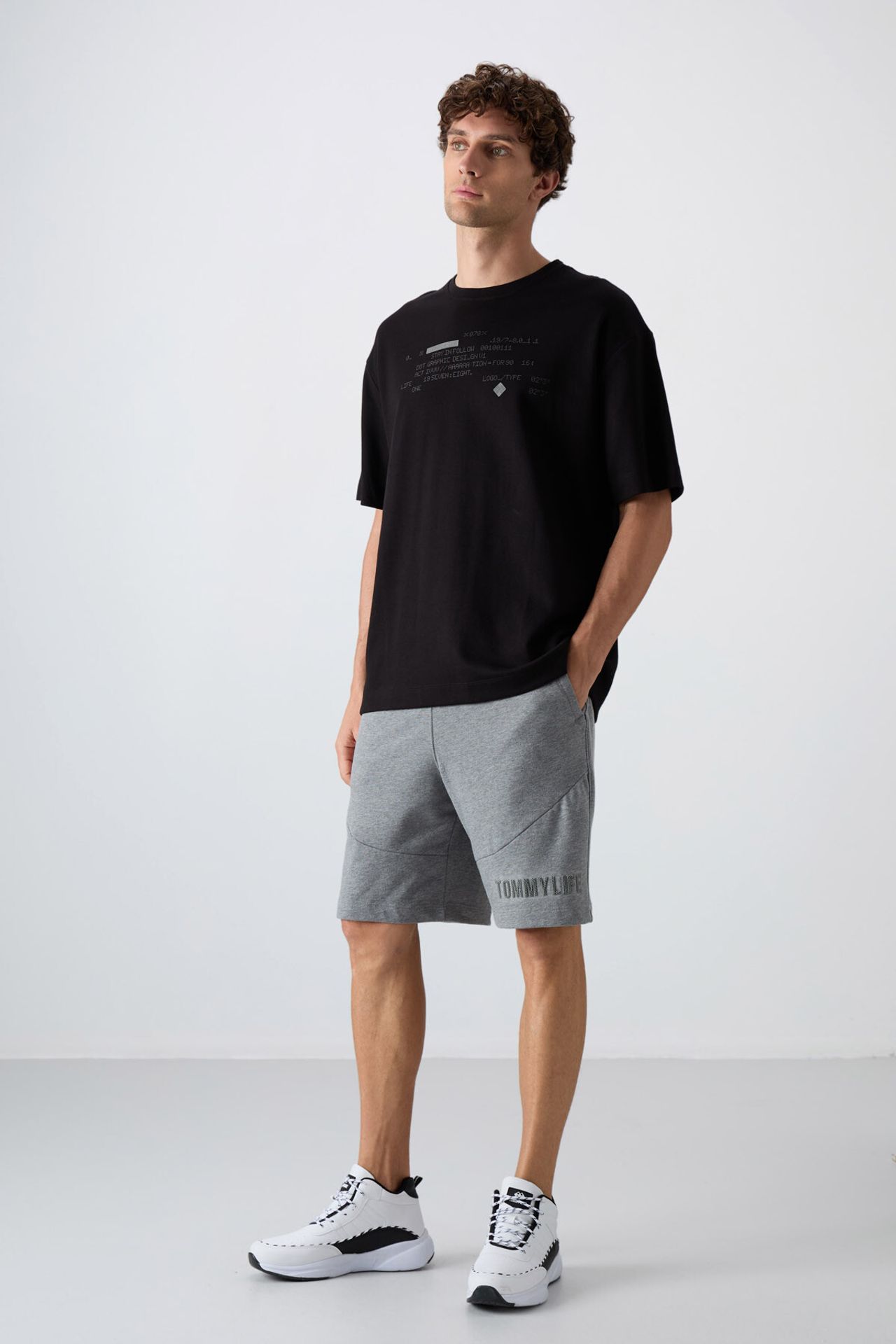 TOMMY Oversized Printed Crew Neck T-Shirt 2