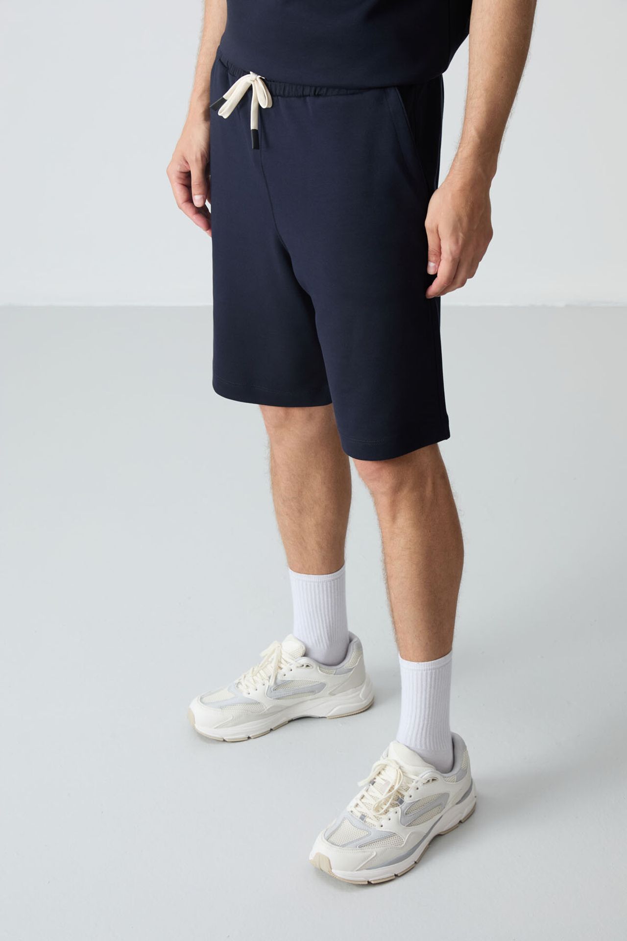 TOMMY Men's Oversized Cotton-Blend T-Shirt And Shorts Set 6