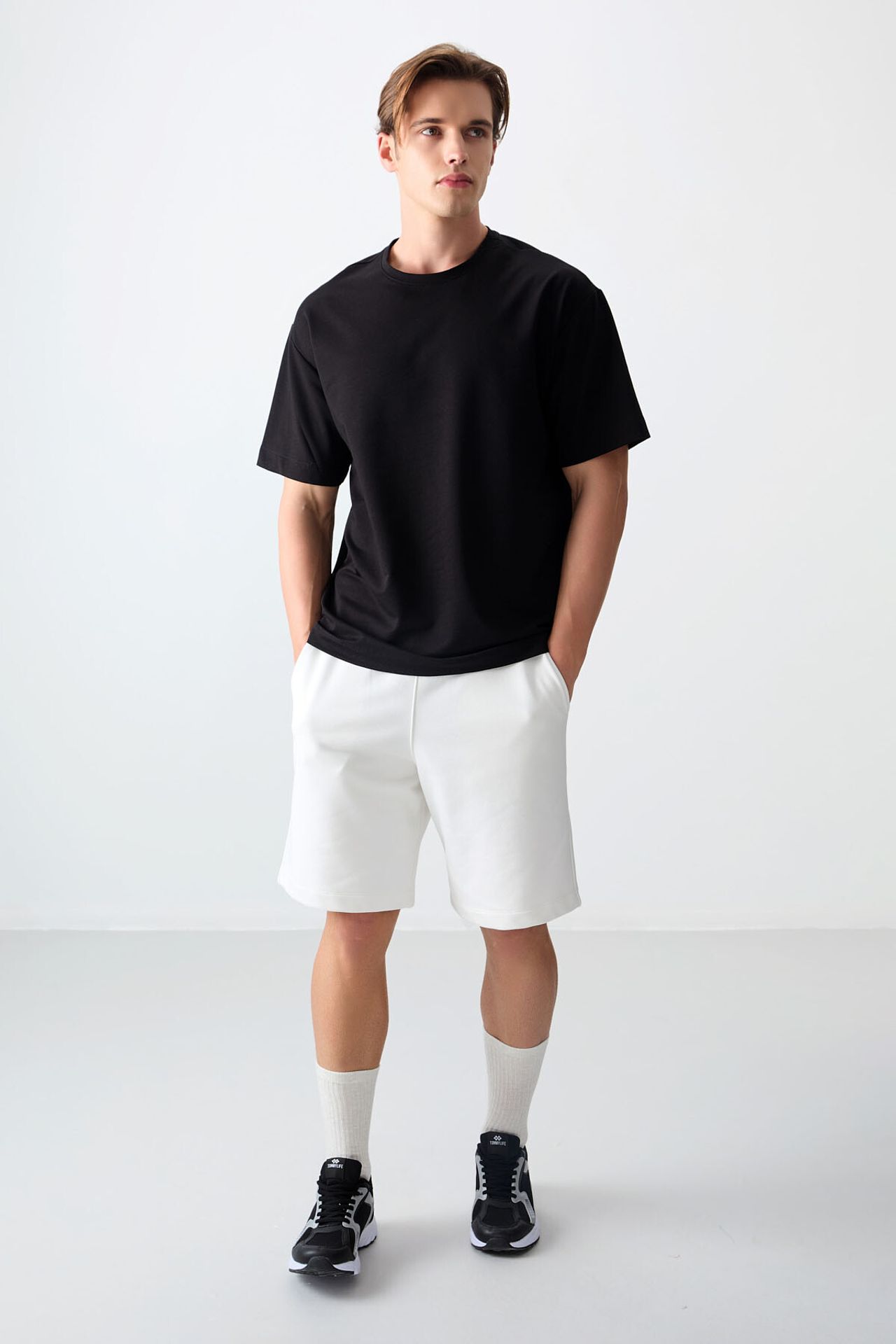 TOMMY Oversized Cotton Blend Crew Neck T-Shirt 3