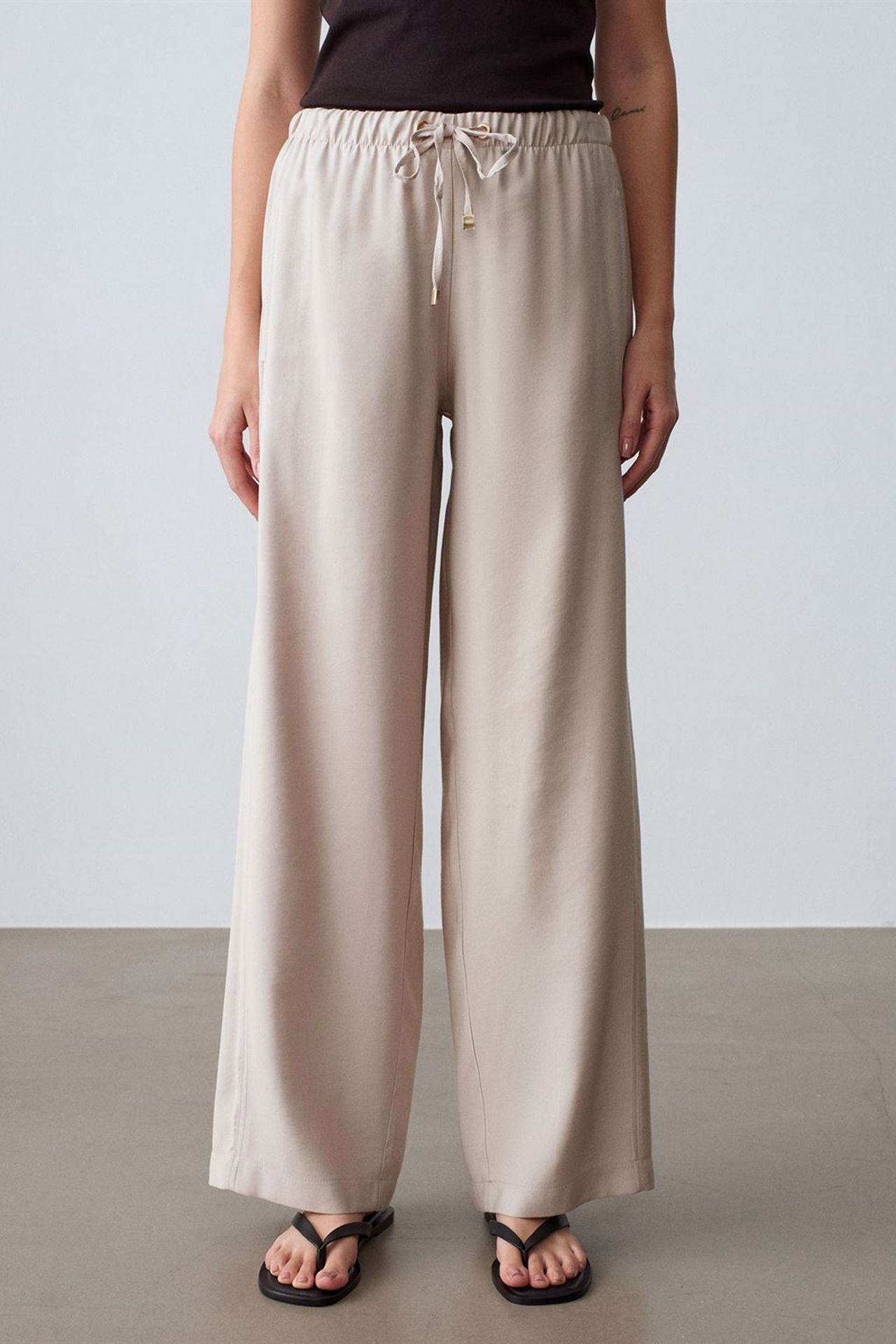 DILVIN Wide-Leg Trousers With Elastic Drawstring Waist 3