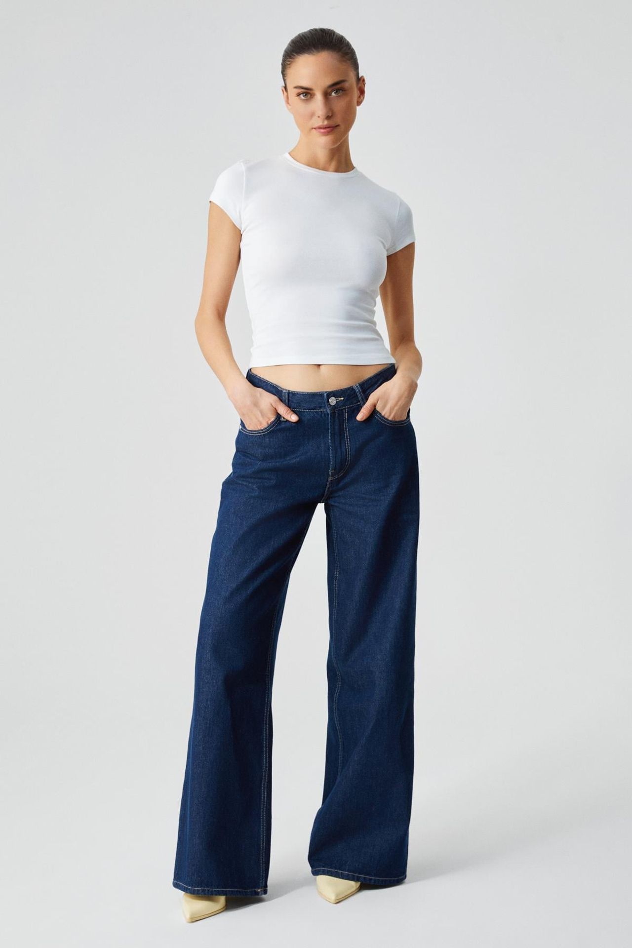 GRIMELANGE Slim Fit Crop Crew Neck T-Shirt 2