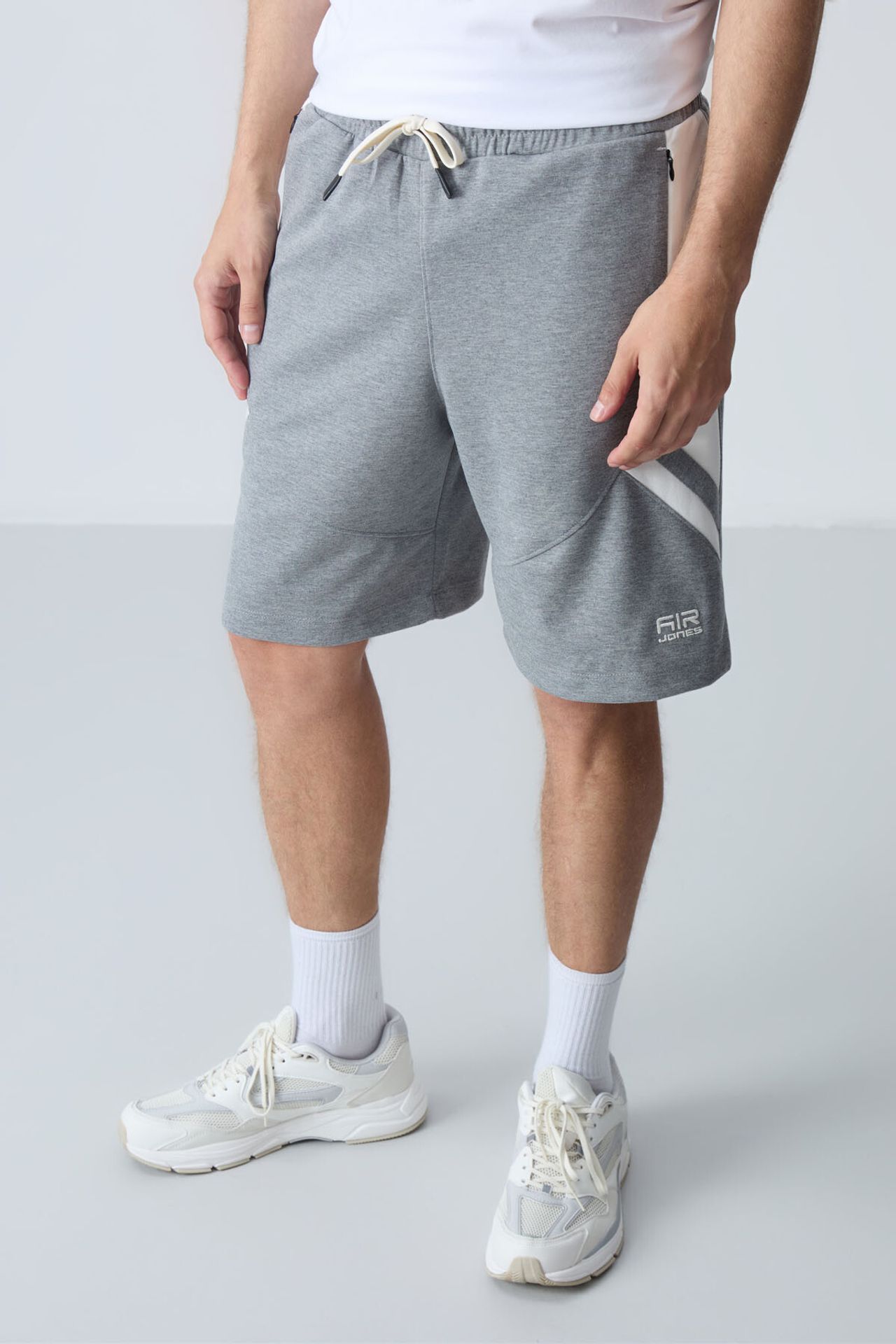 TOMMY Men's Fleece Sweat Shorts 4