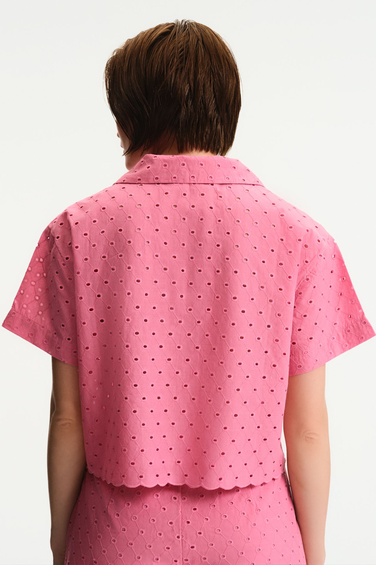 PENTI Oriana Lace-Pattern Short Sleeve Shirt 3