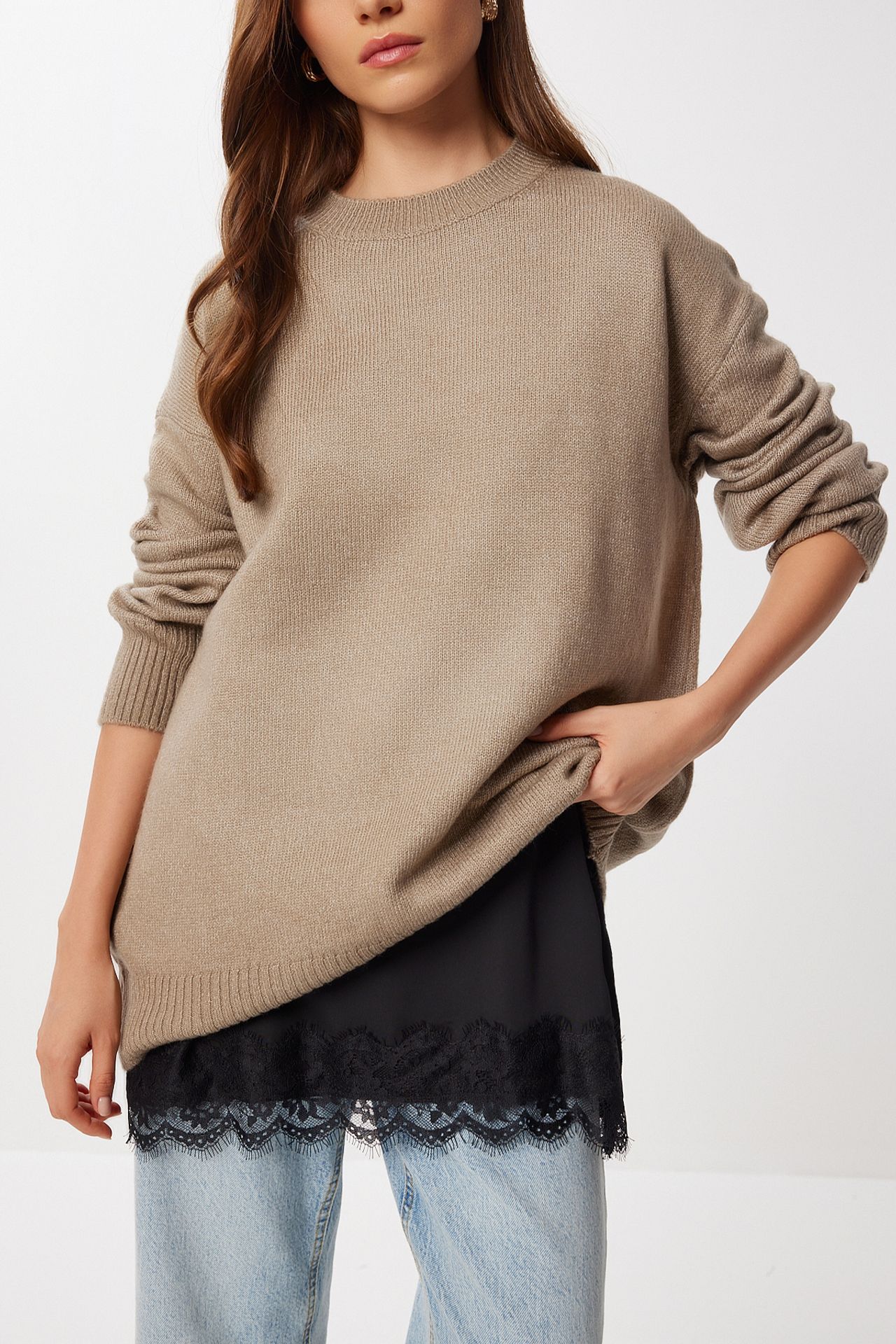 ISTANBUL Lace Detailed Satin Blouse 6