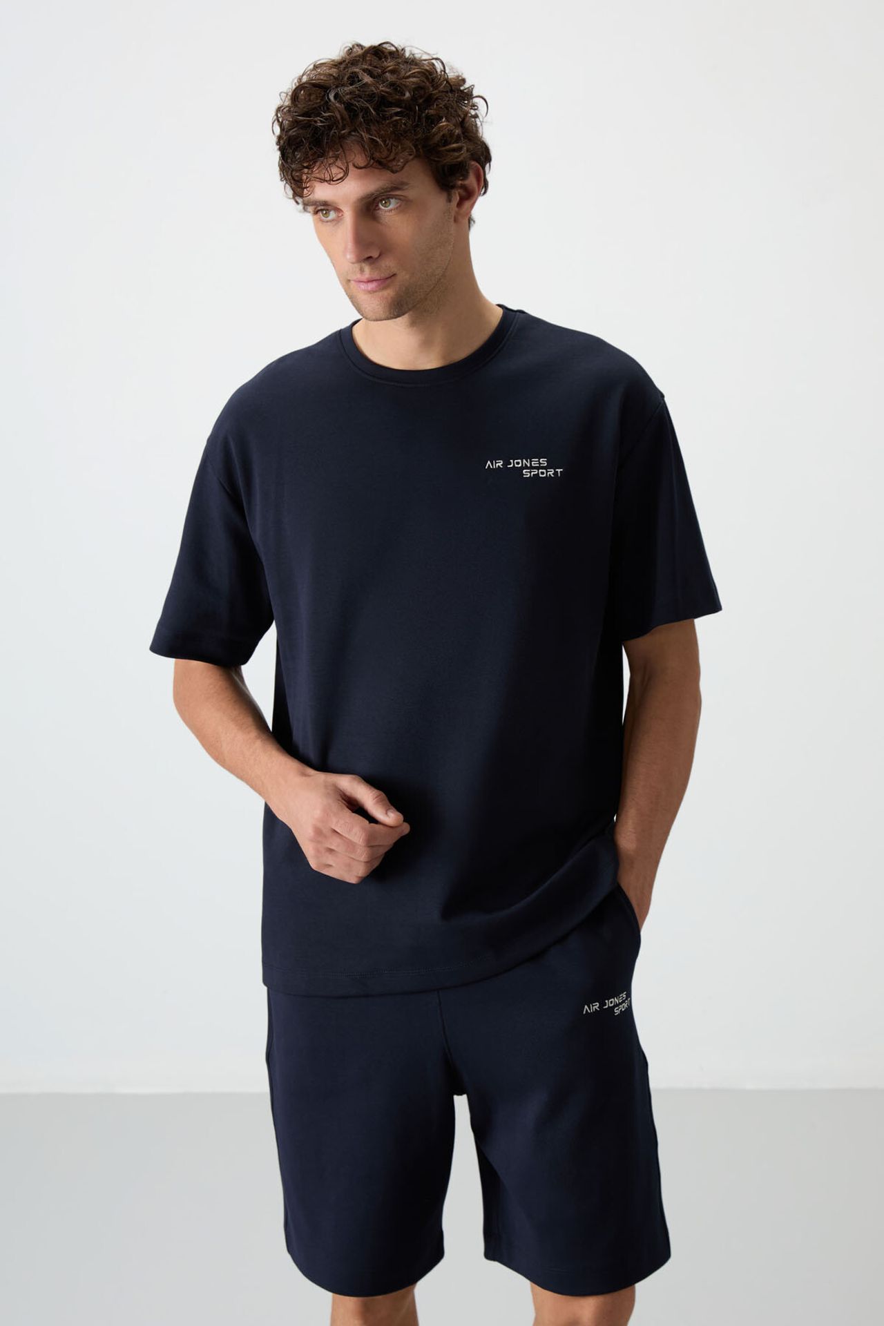 TOMMY Oversized Short-Sleeve T-Shirt And Shorts Set 3