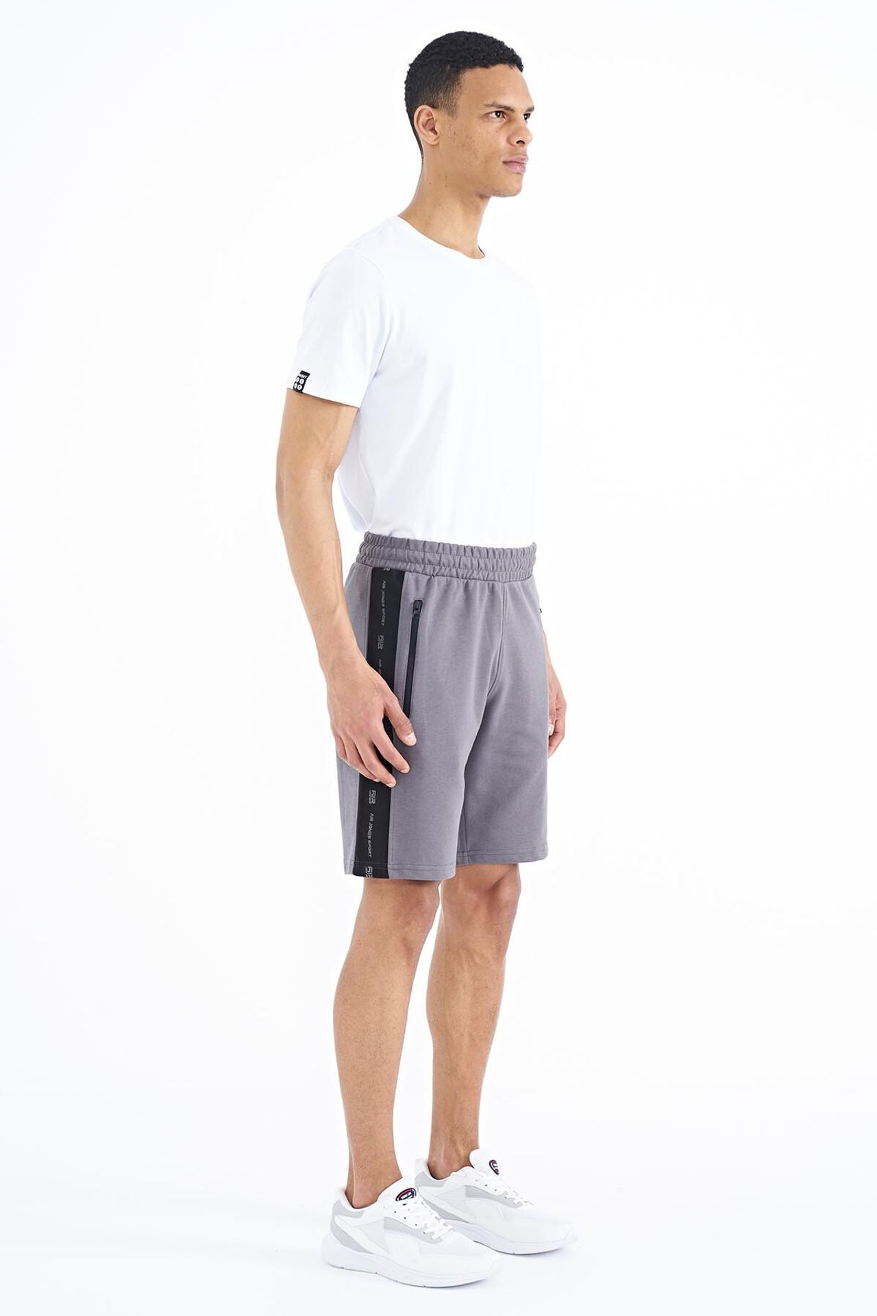 TOMMY Men's Knit Sweat Shorts 5