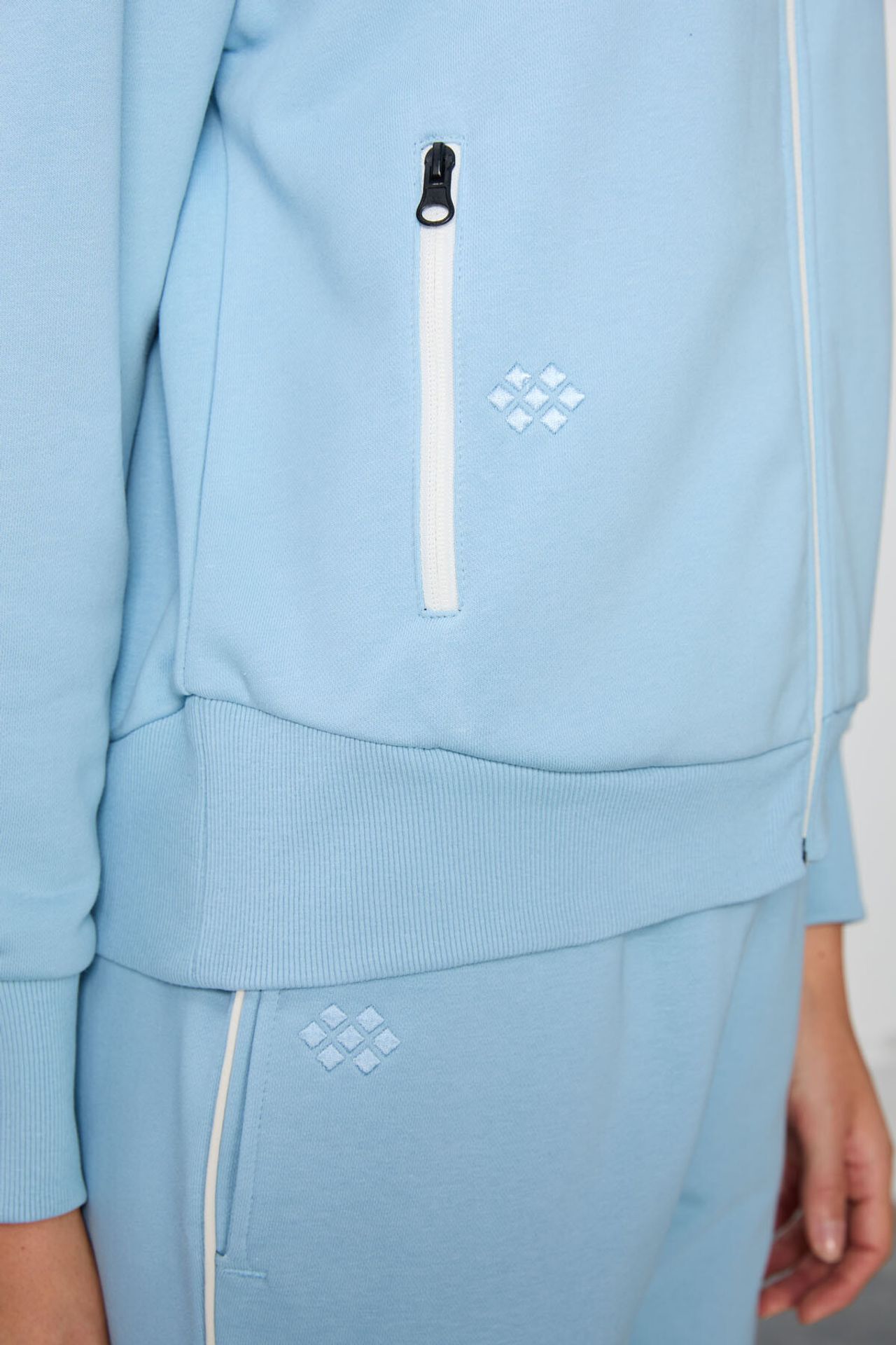 TOMMY Oversized Zip-collar Sweatshirt And Pants Set 6