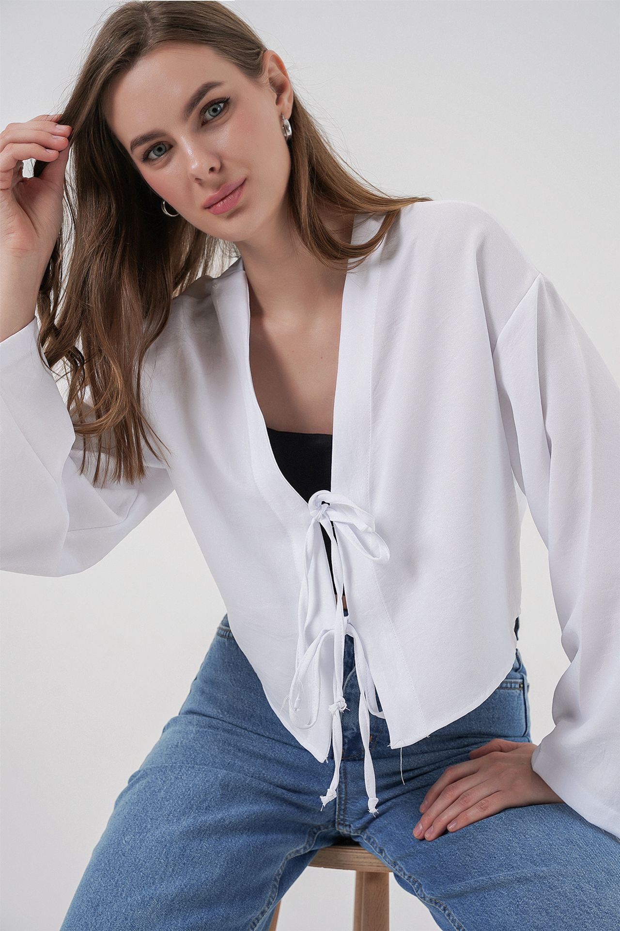 BDART Viscose Blend V-Neck Long Sleeve Kimono with Binding Detail 4