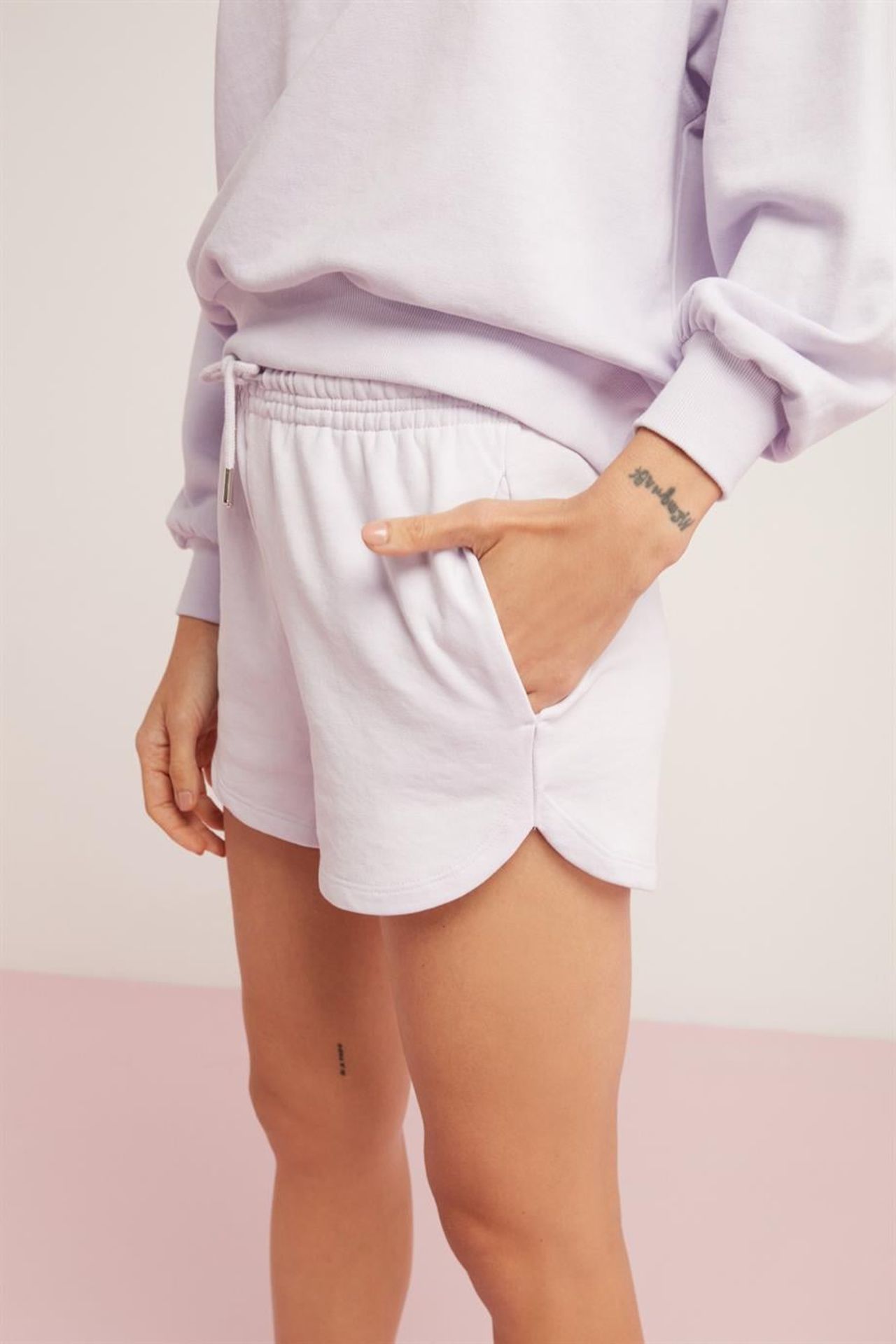 ETHIQUET Drawstring Waist Sweat Shorts 2