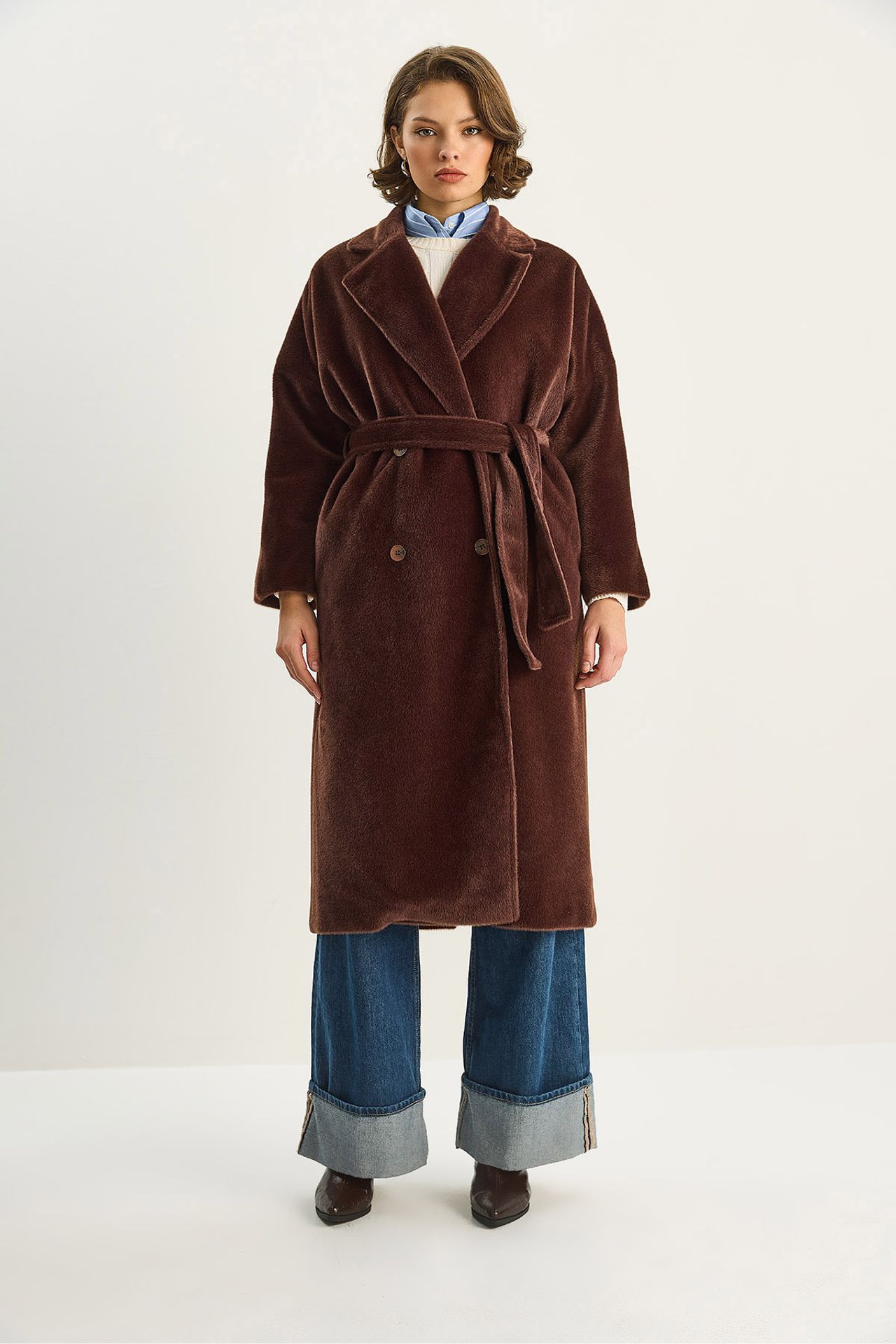 LUCCI Plush Buttoned Coat 5