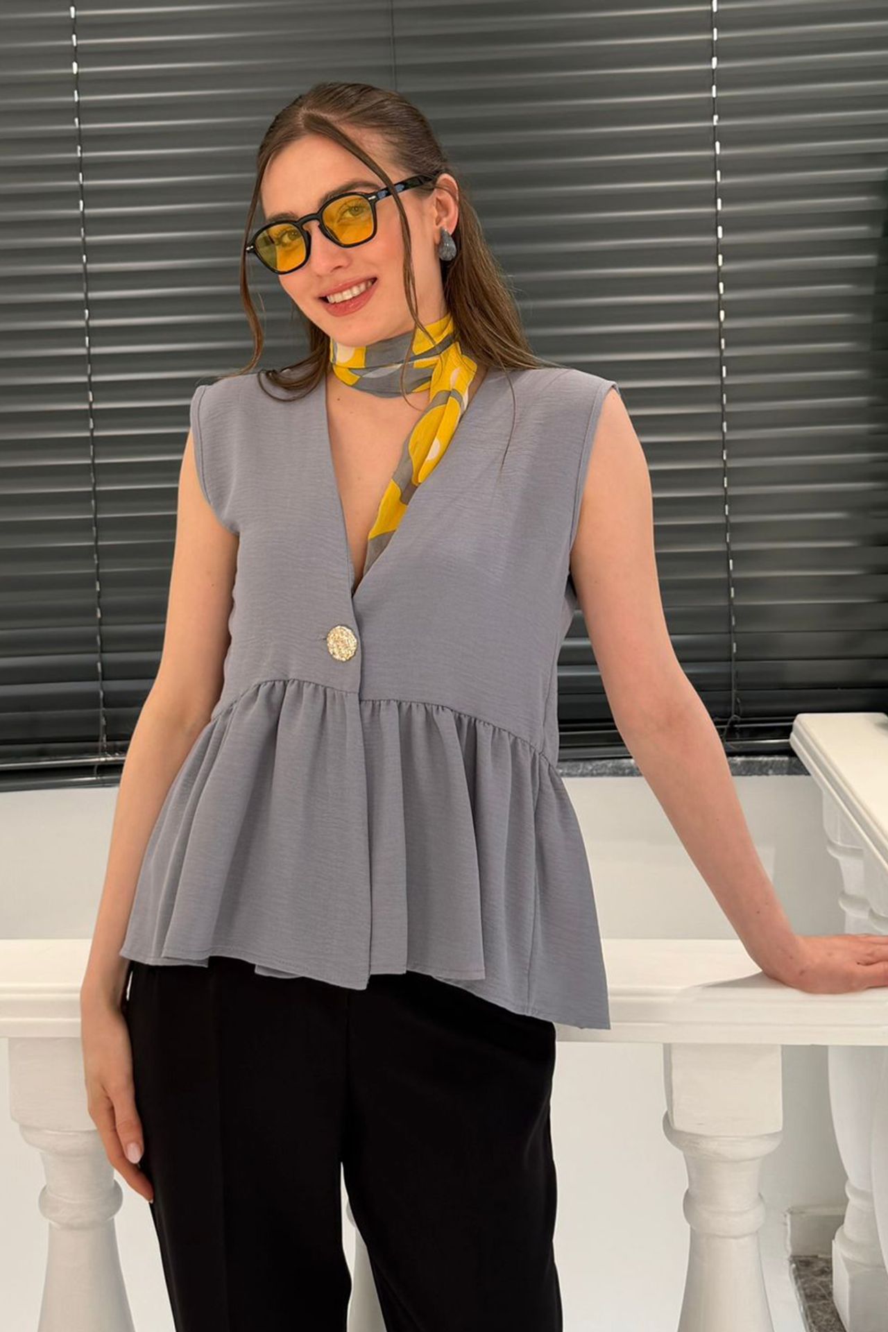 BDART V-Neck Buttoned Sleeveless Blouse 1
