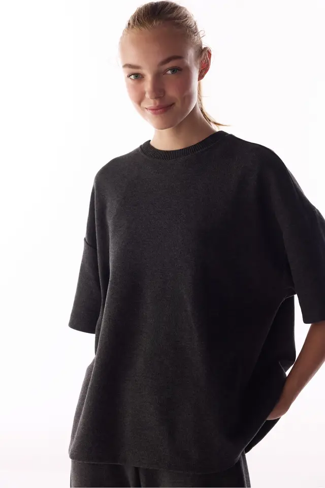 PENTI Warm Melange Pattern Short Sleeve Oversize Blouse