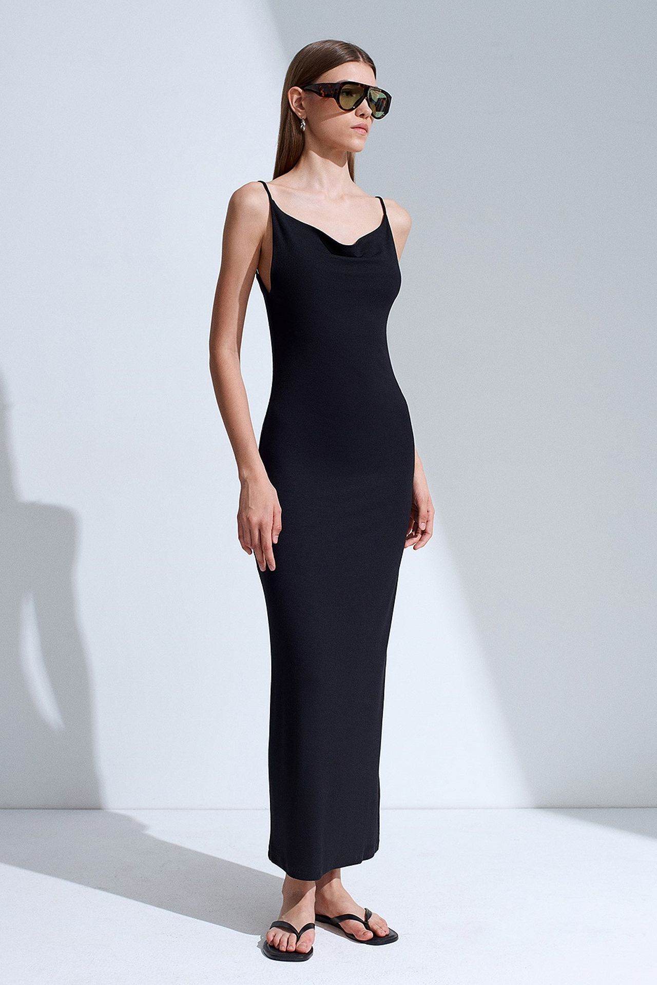 DILVIN Sleeveless Midi Slip Dress 1