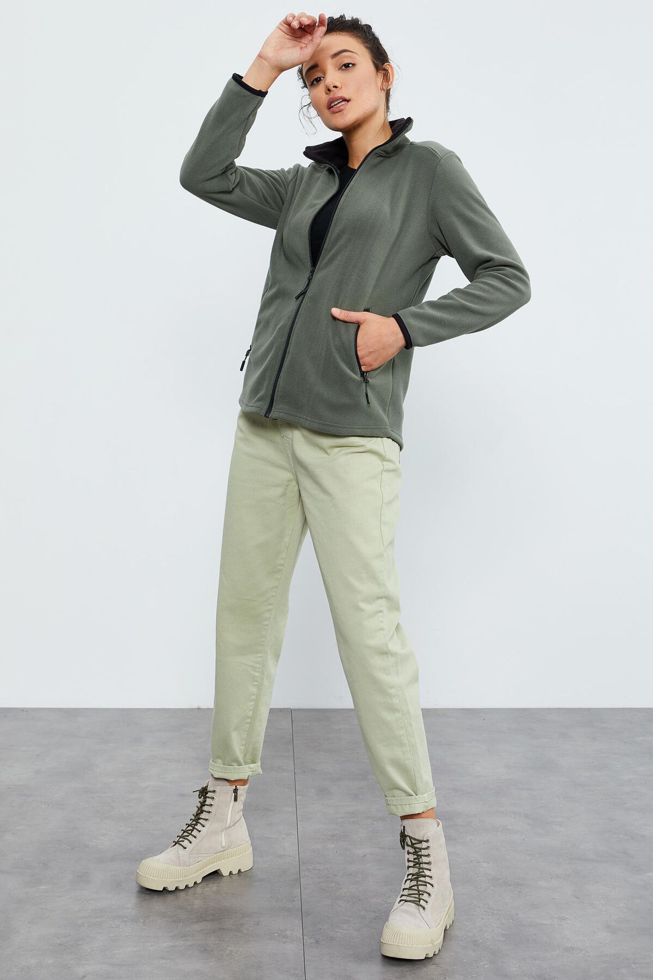 TOMMY Women's Plush Zip-Front Sweatshirt 2