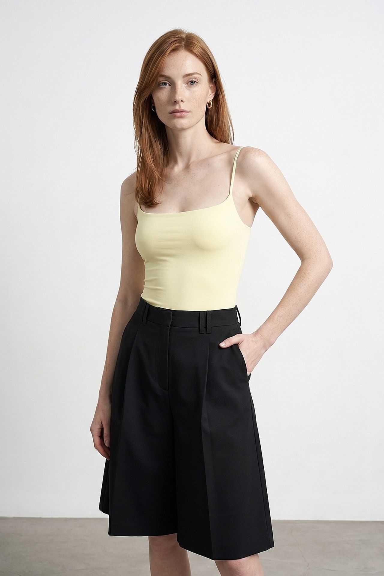 DILVIN Sleeveless Square-neck Nylon Bodysuit
