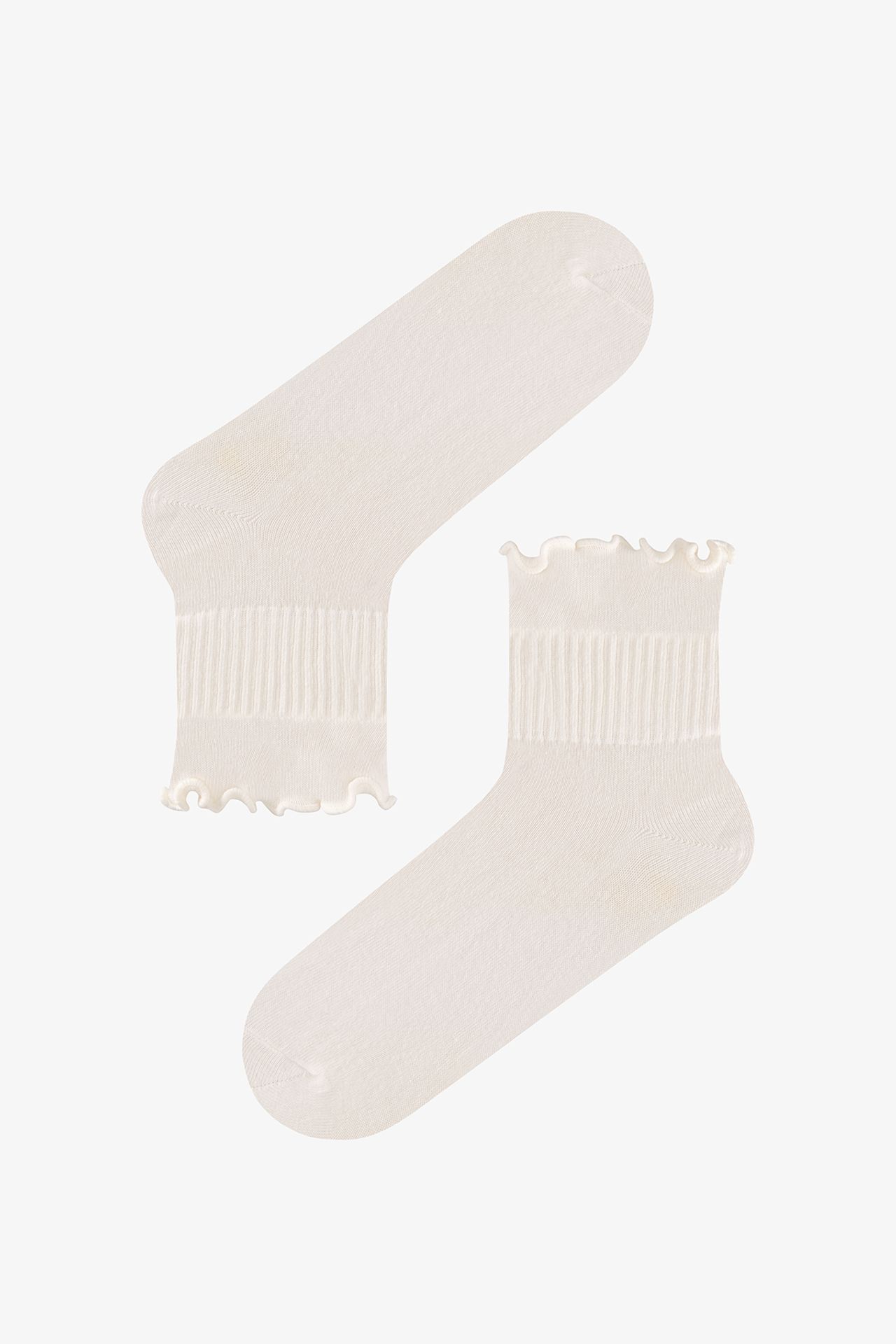 PENTI Rose Ruffled Pair Crew Socks 2