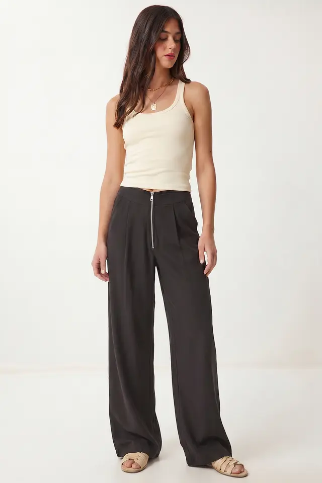 ISTANBUL High-Waist Wide-Leg Crepe Trousers