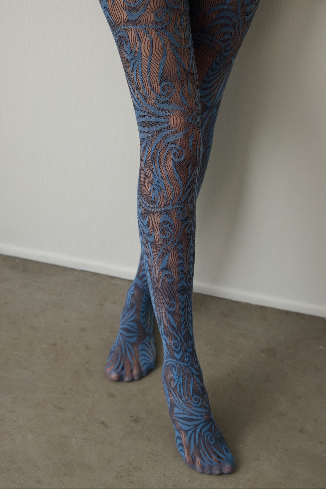 PENTI Pair Duo Mesh Pattern Denier Sheer Tights 2