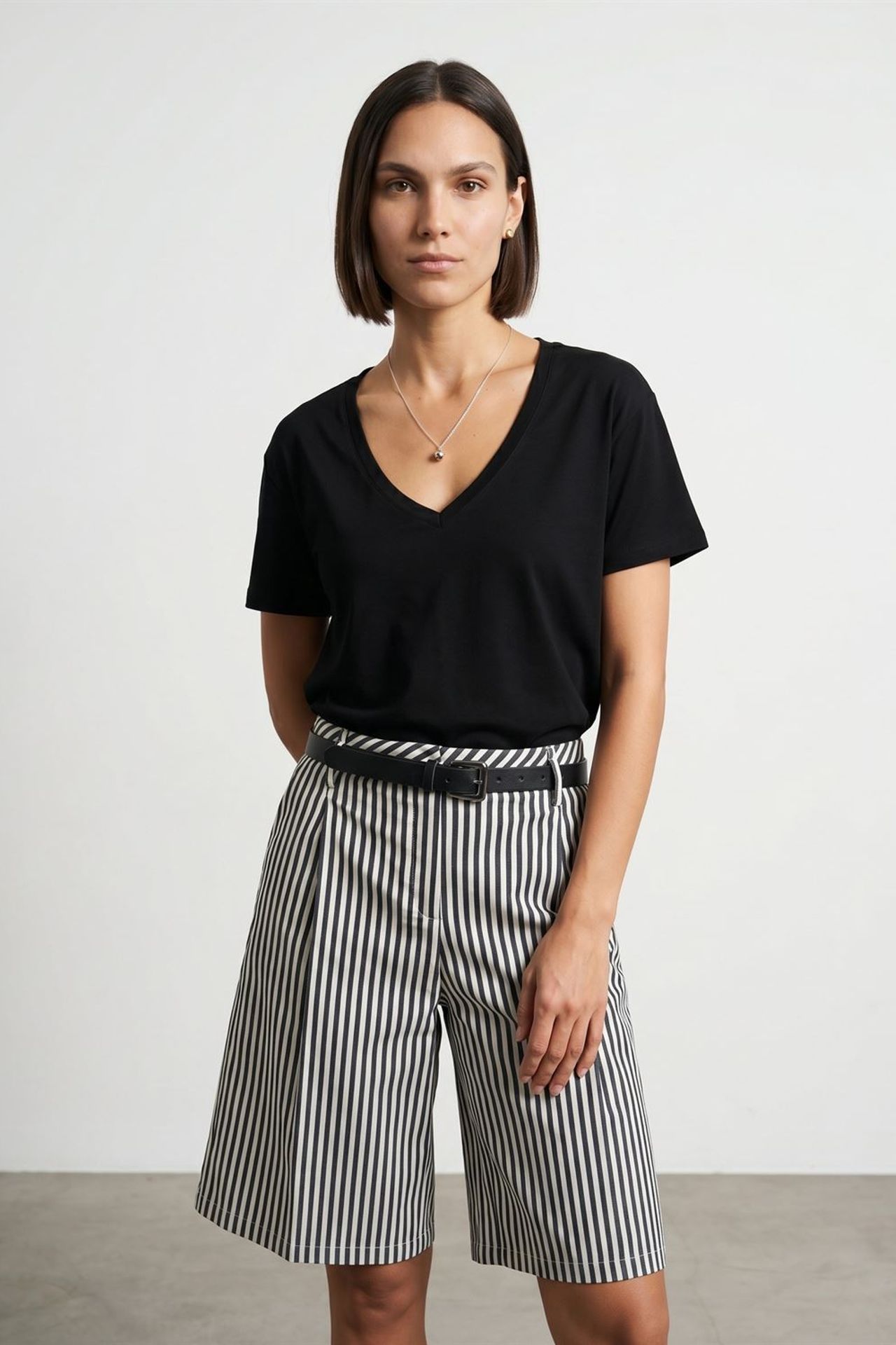 DILVIN Cotton Tencel V-Neck Short-Sleeve Blouse 3
