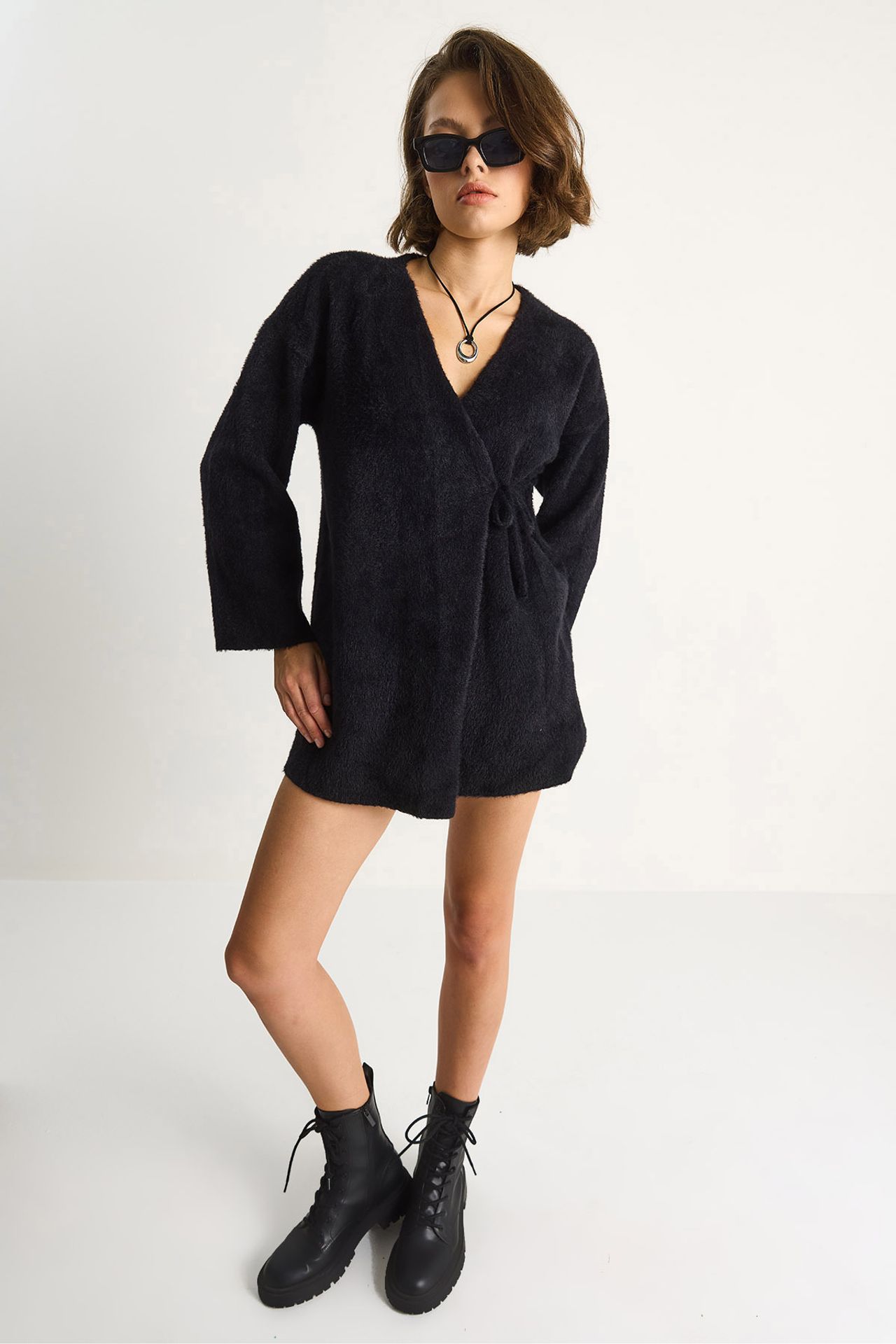 LUCCI Tie Closure Cardigan 2