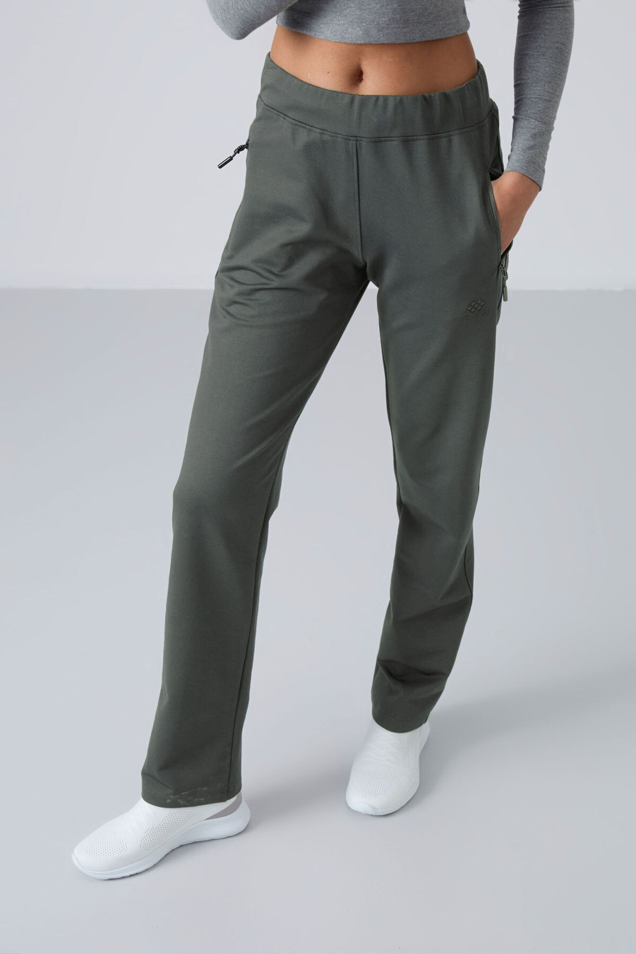 TOMMY Women's Straight-leg Fleece Sweatpants 2