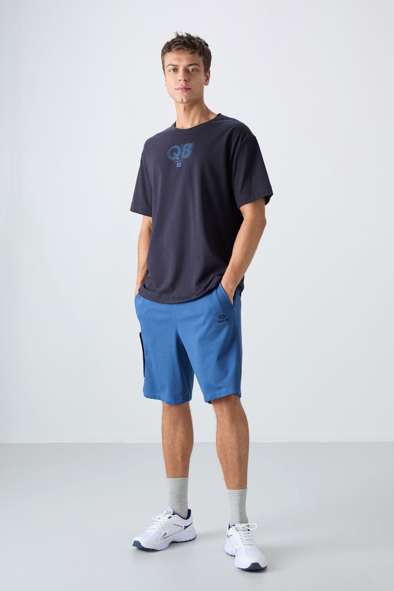 TOMMY Oversized Printed Logo Crew Neck T-Shirt 2