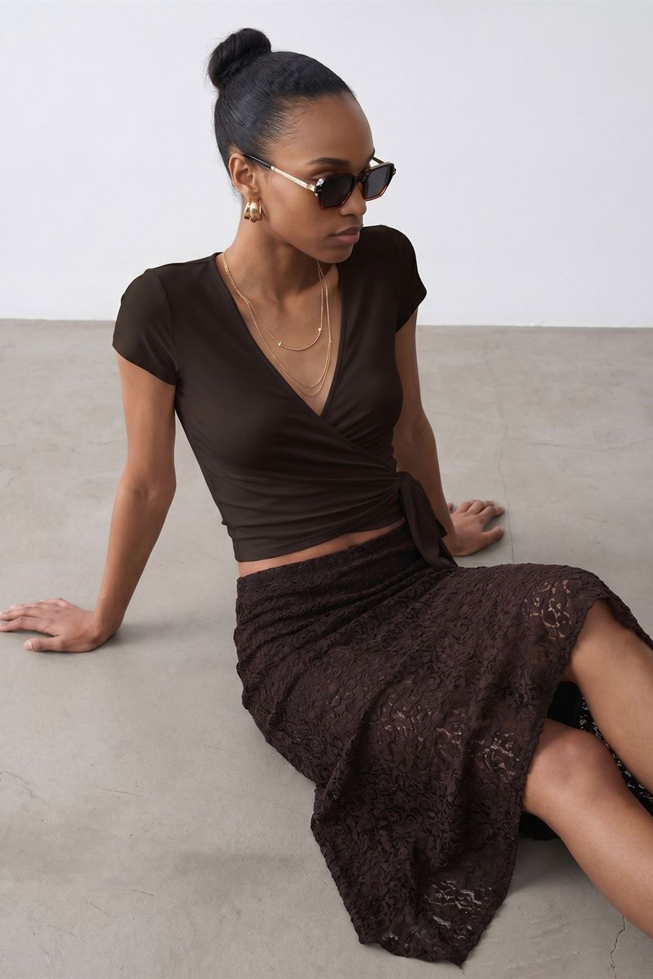 DILVIN Crop Wrap Blouse With Tie Detail 1
