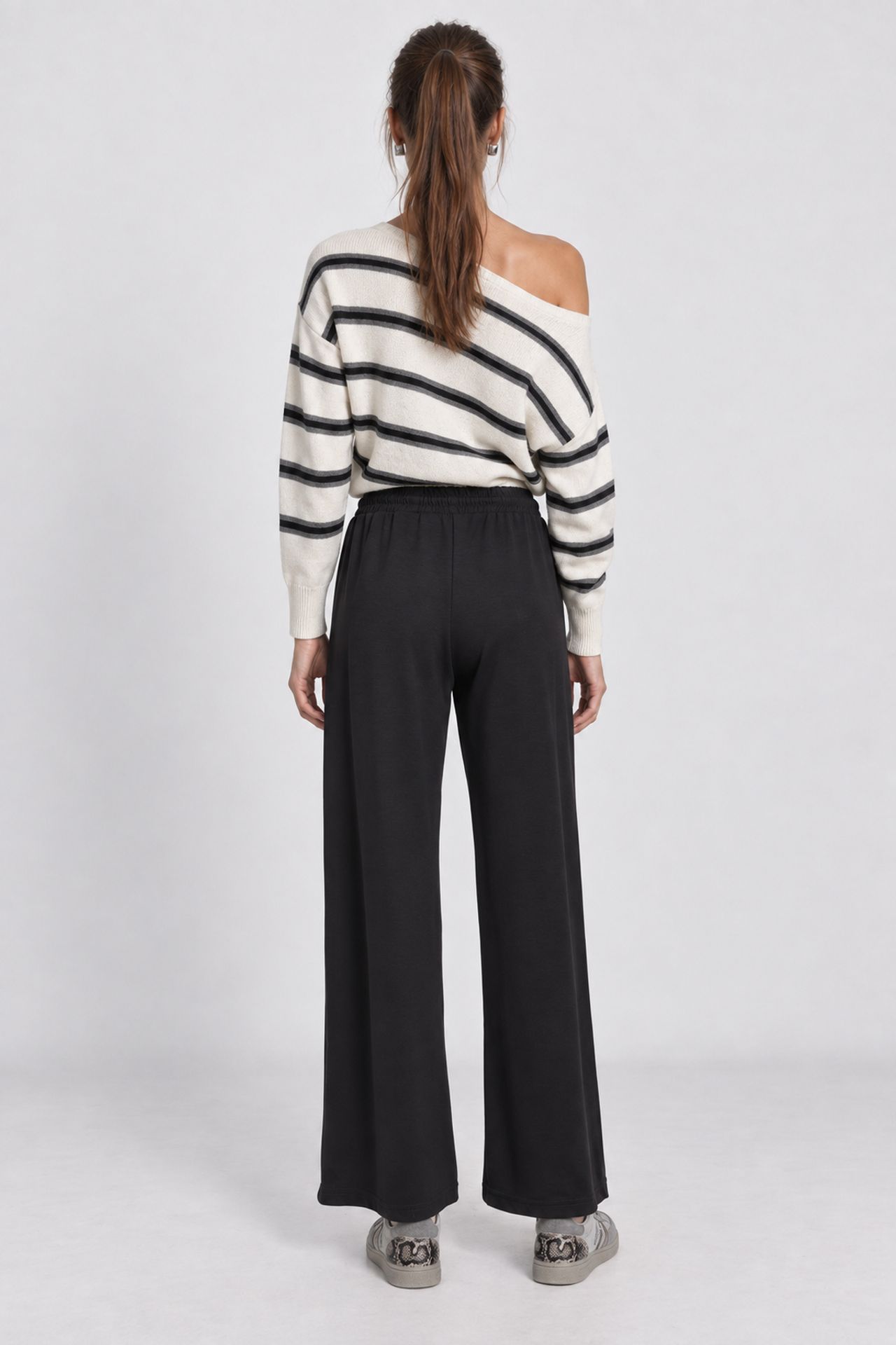 ISTANBUL Wide Leg Drawstring Waist Sweatpants 7