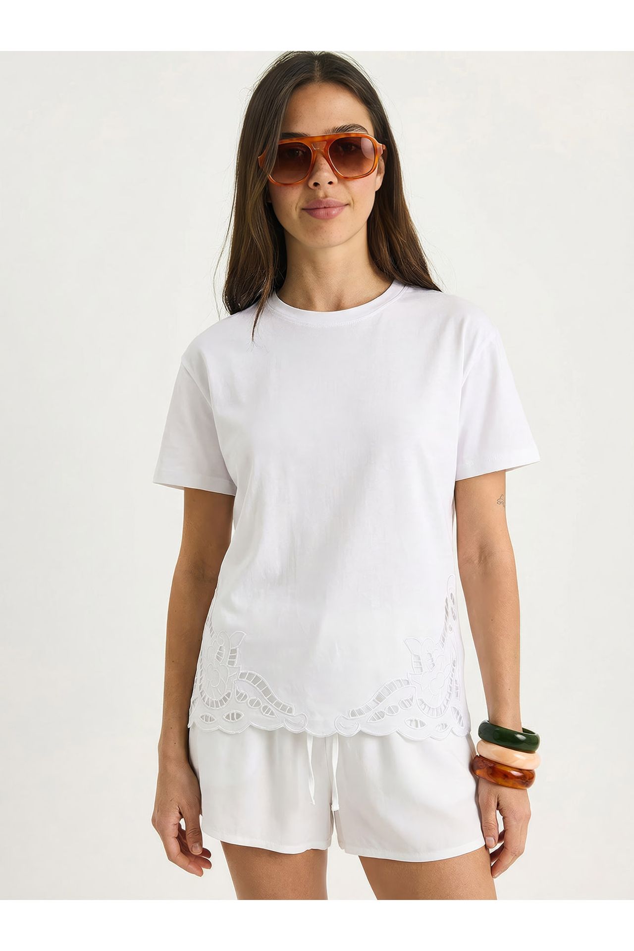 LUCCI Embroidered Crew Neck T-Shirt 1