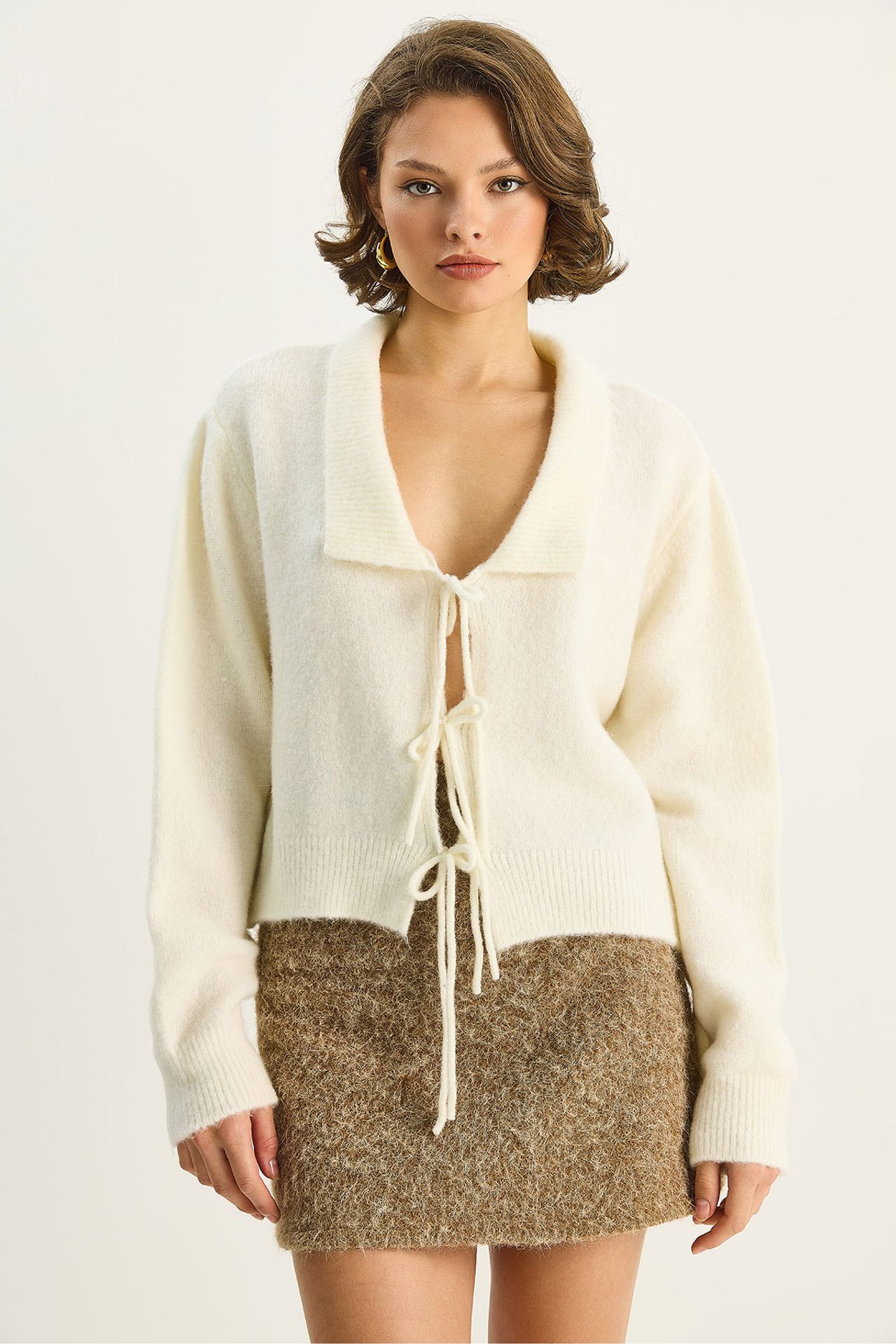 LUCCI Oversized V-Neck Tie Closure Ribbed Cardigan 2
