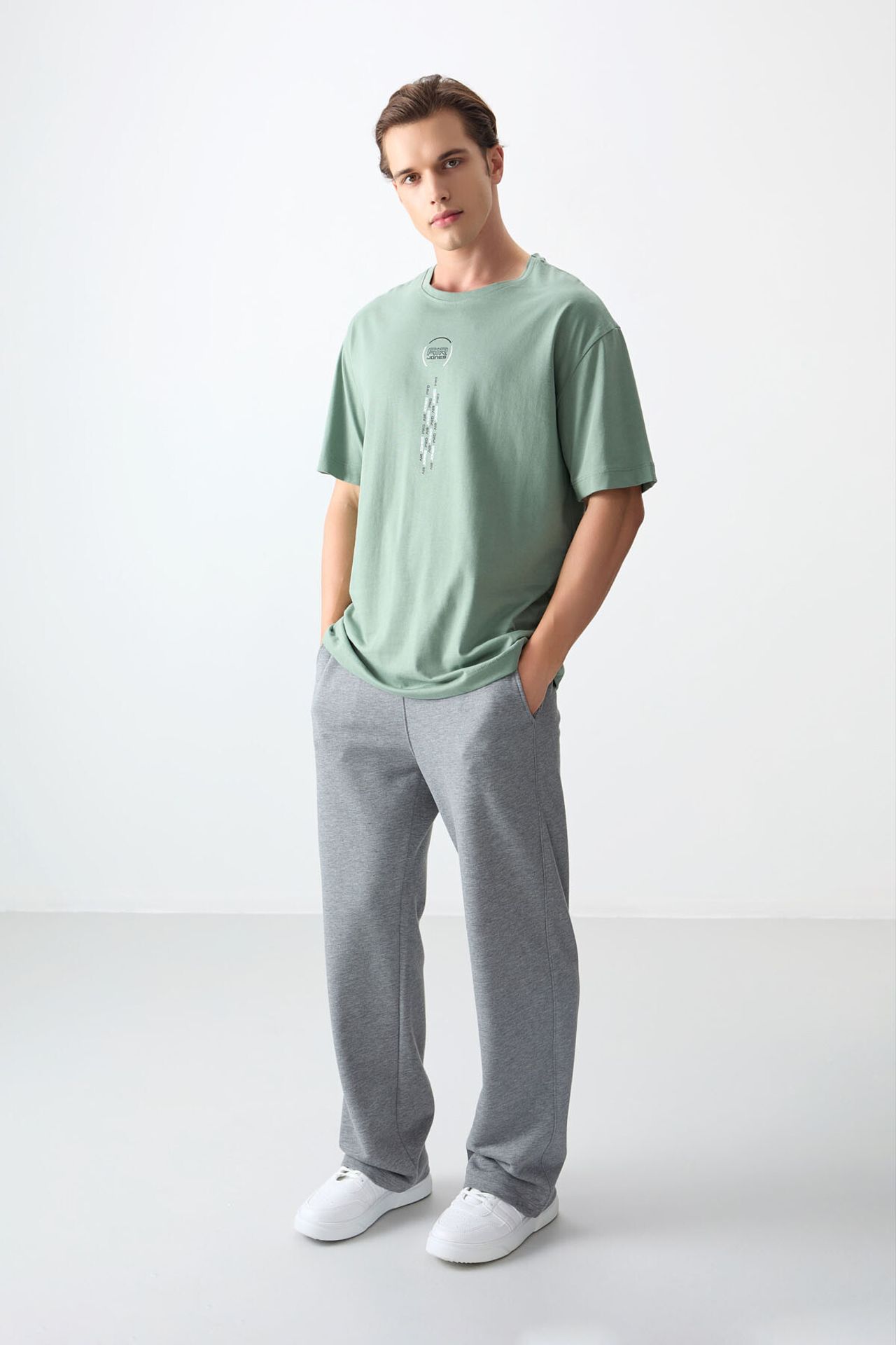 TOMMY Oversized Cotton Text Print Crew Neck T-Shirt 3