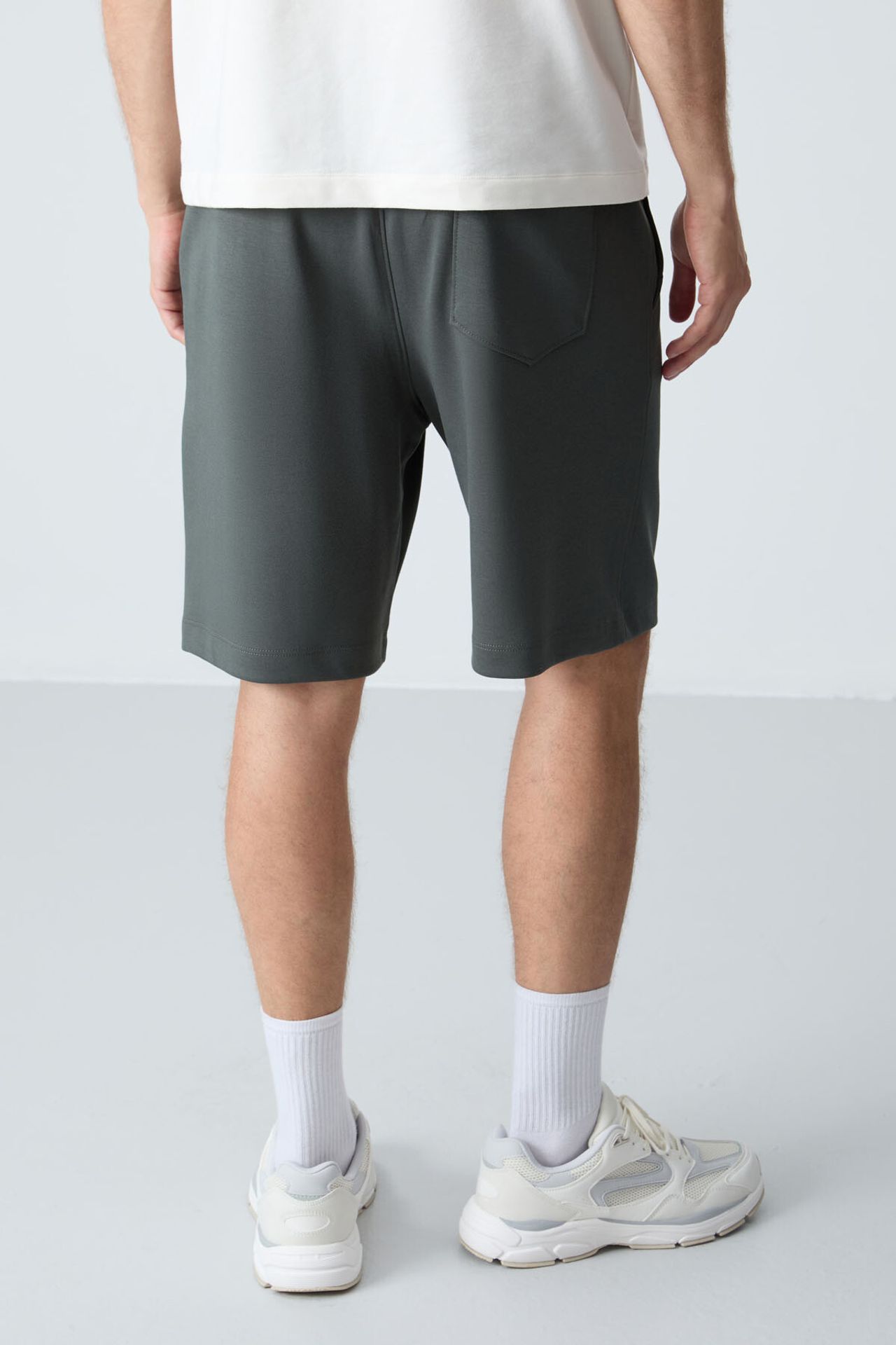 TOMMY Men's Cotton-Blend Sweat Shorts 5
