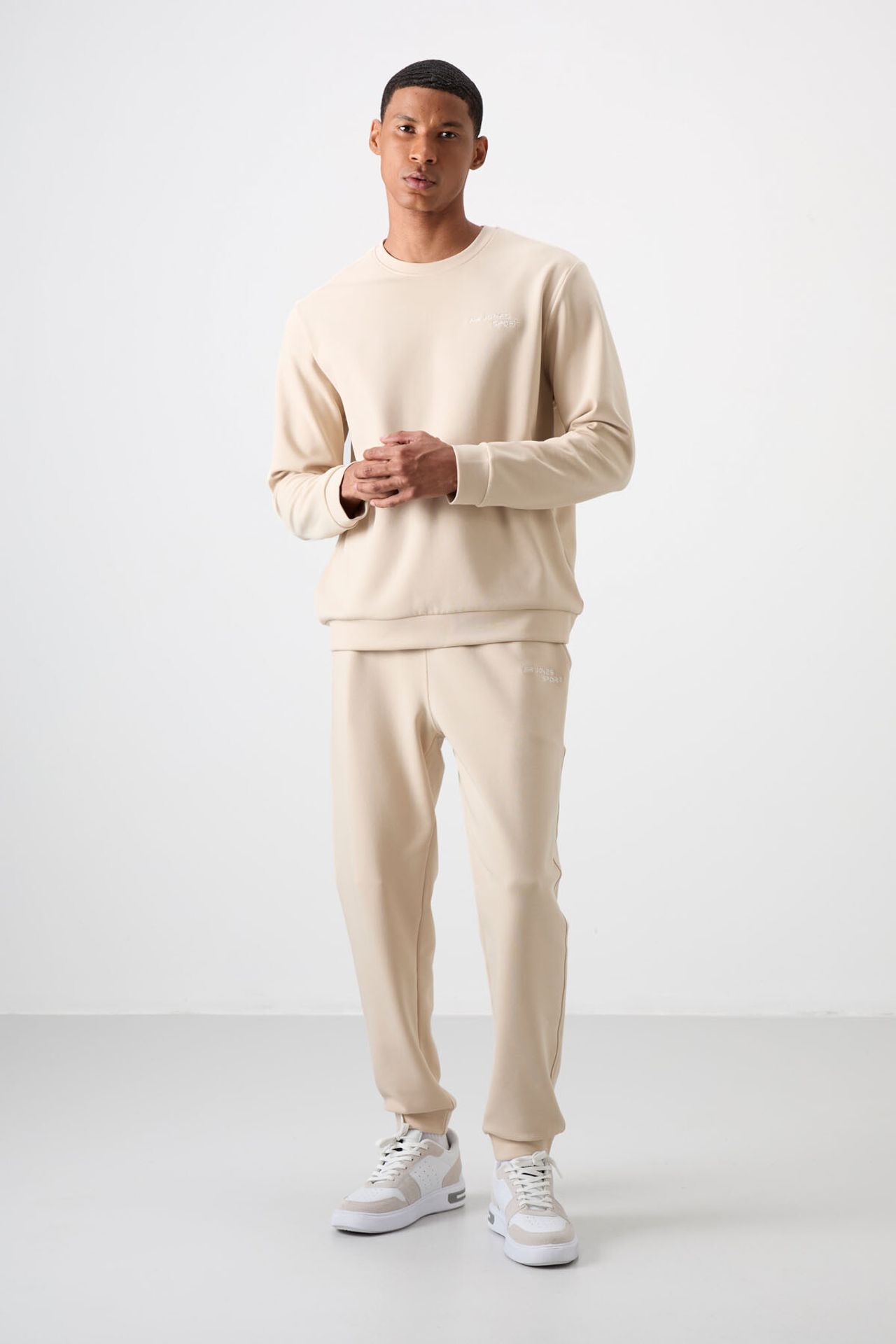 TOMMY Men's Long-Sleeve Sweatshirt And Pants Set 1