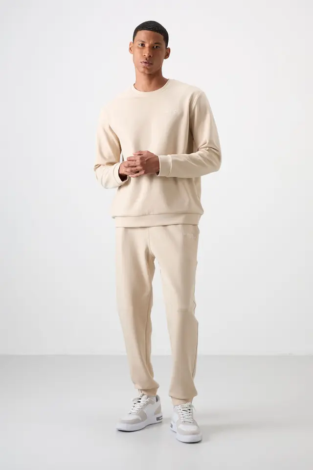 TOMMY Men's Long-Sleeve Sweatshirt And Pants Set