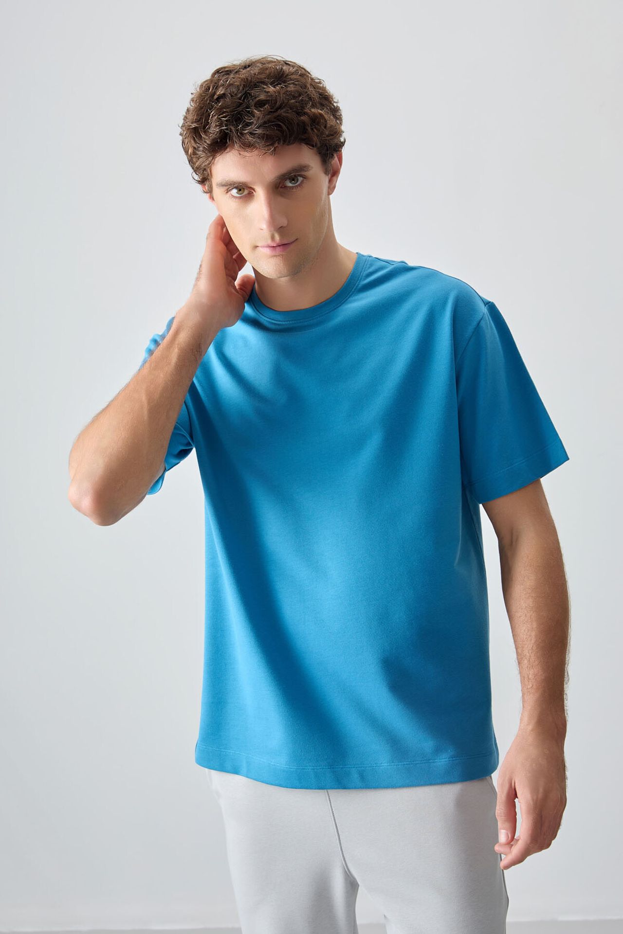 TOMMY Oversized Cotton Blend Crew Neck T-Shirt 2