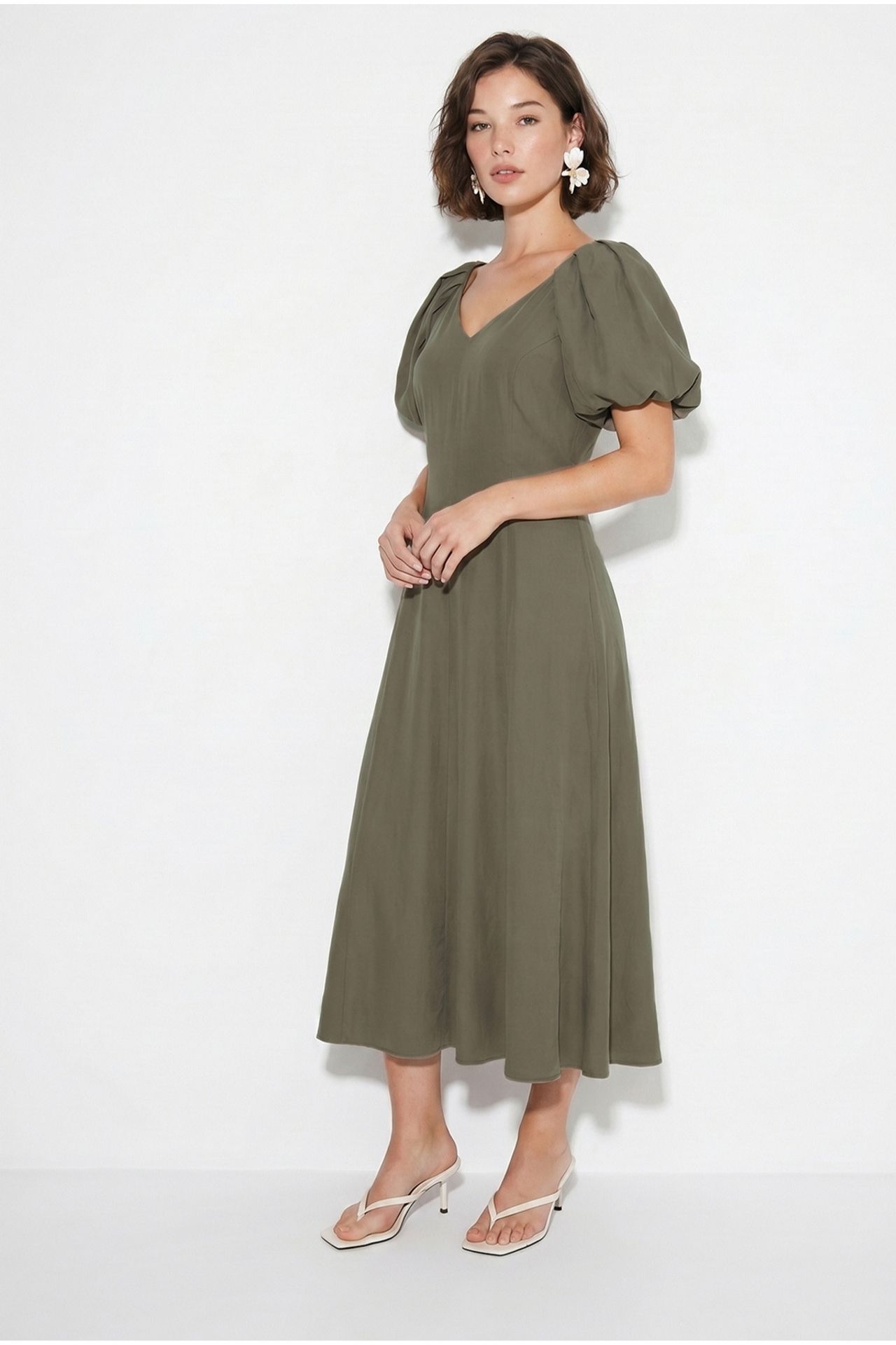 LUCCI A-line Midi Dress With V-neck And Zipper 3