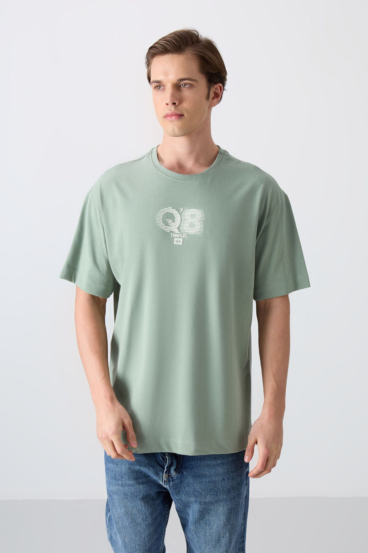 TOMMY Oversized Printed Logo Crew Neck T-Shirt 1
