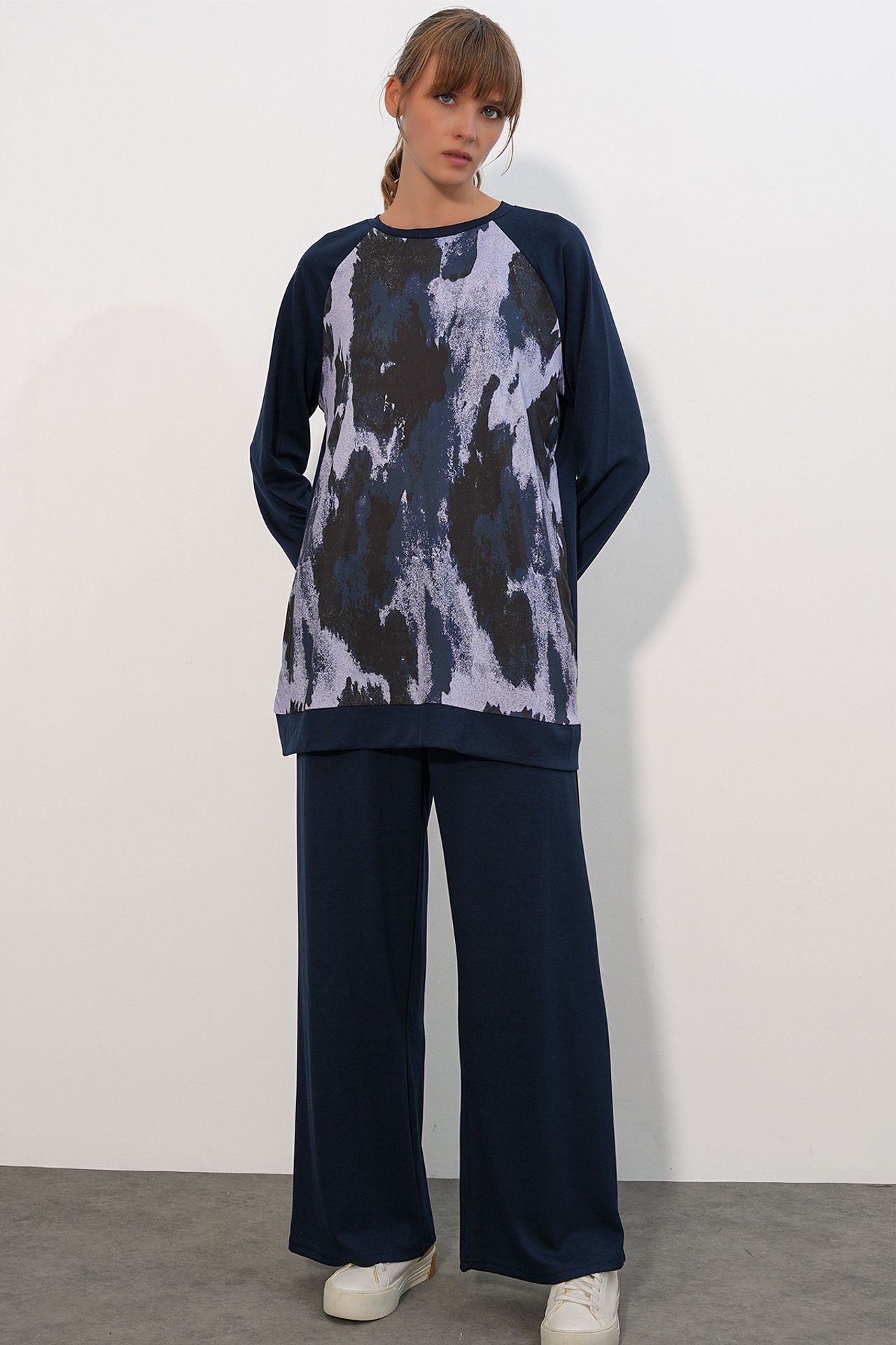 BDART Oversize Abstract Print Crew Neck Tunic & Pants Set 4