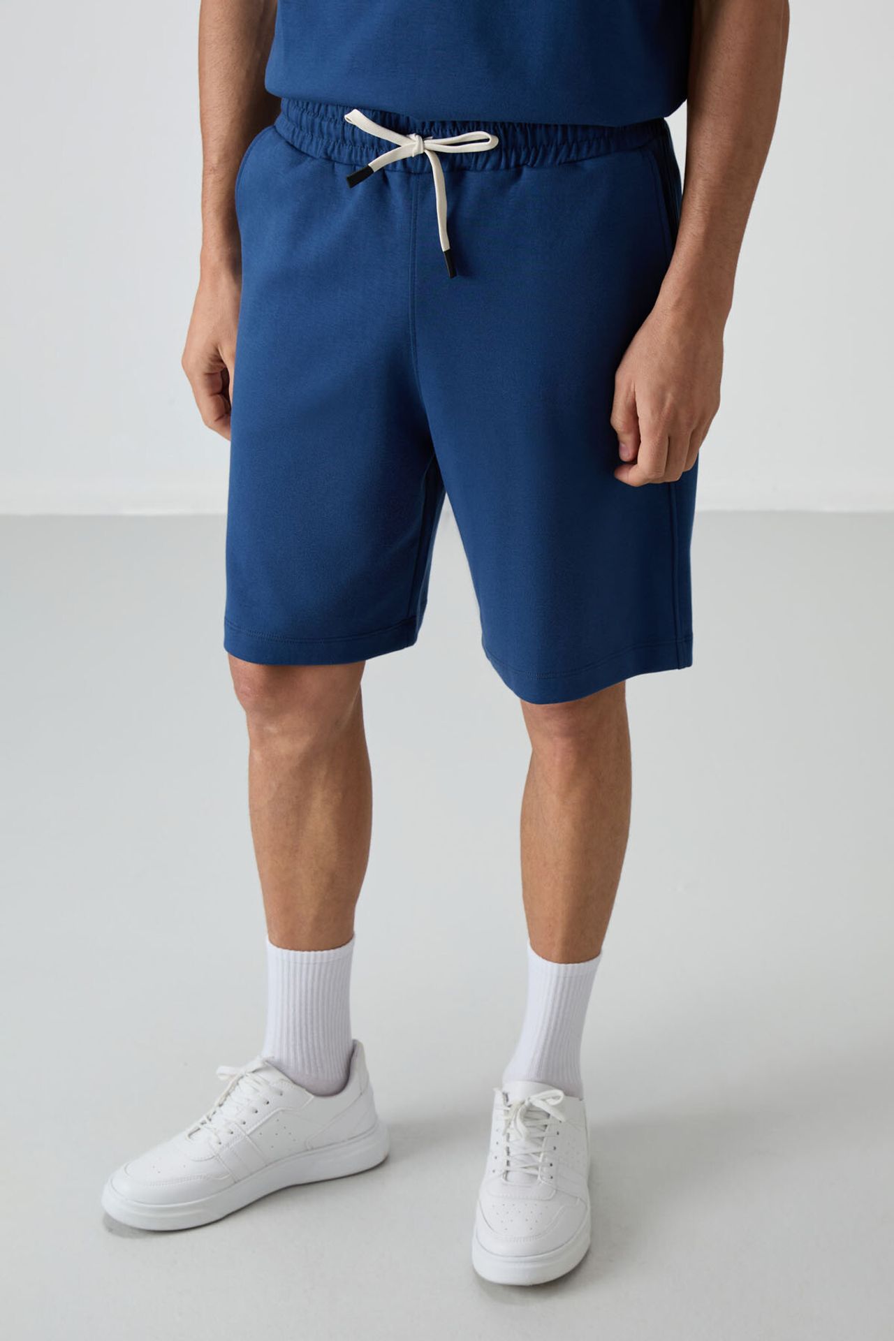 TOMMY Oversized T-Shirt And Shorts Set 5