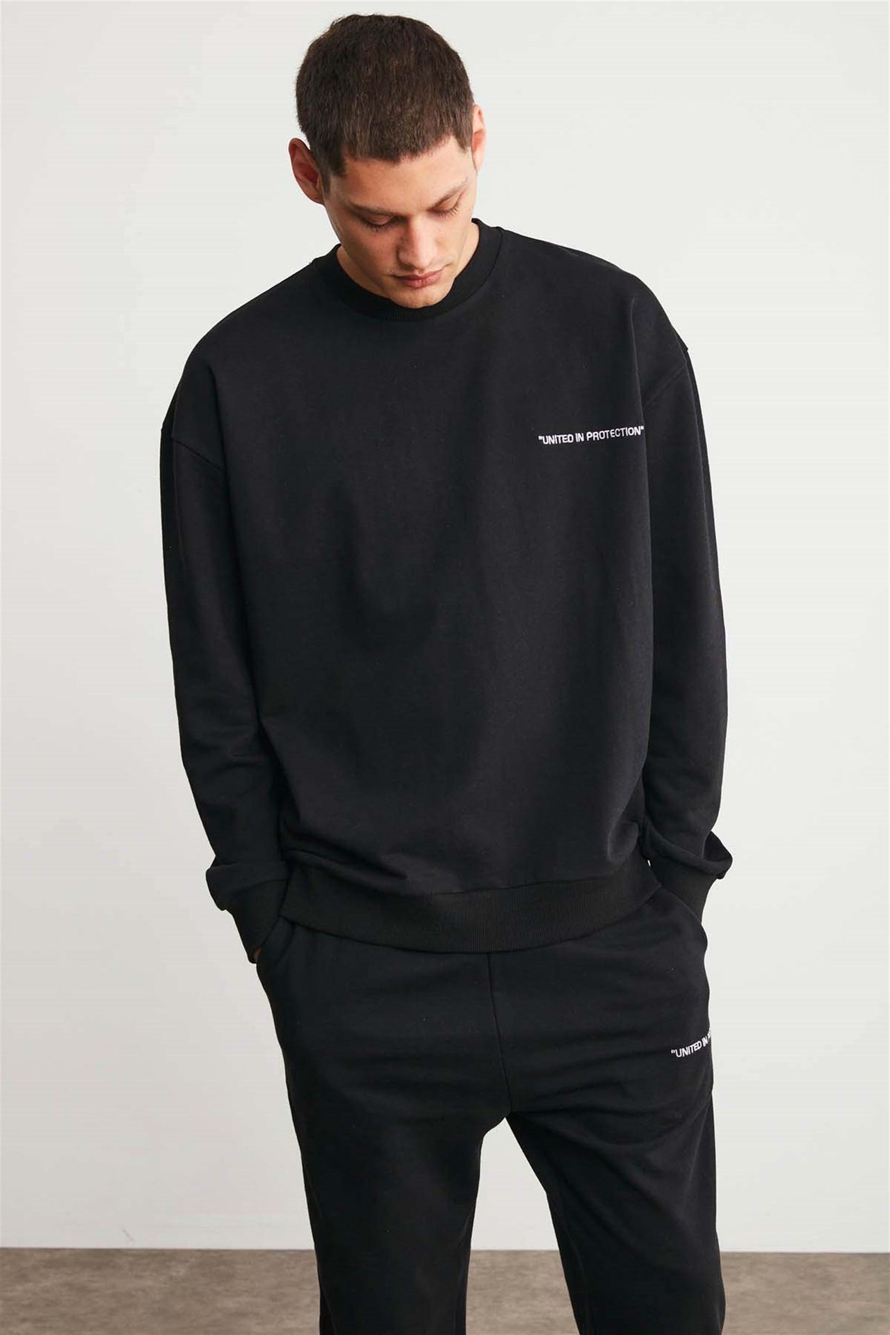 GRIMELANGE Oversized Crew Neck Sweatshirt 2